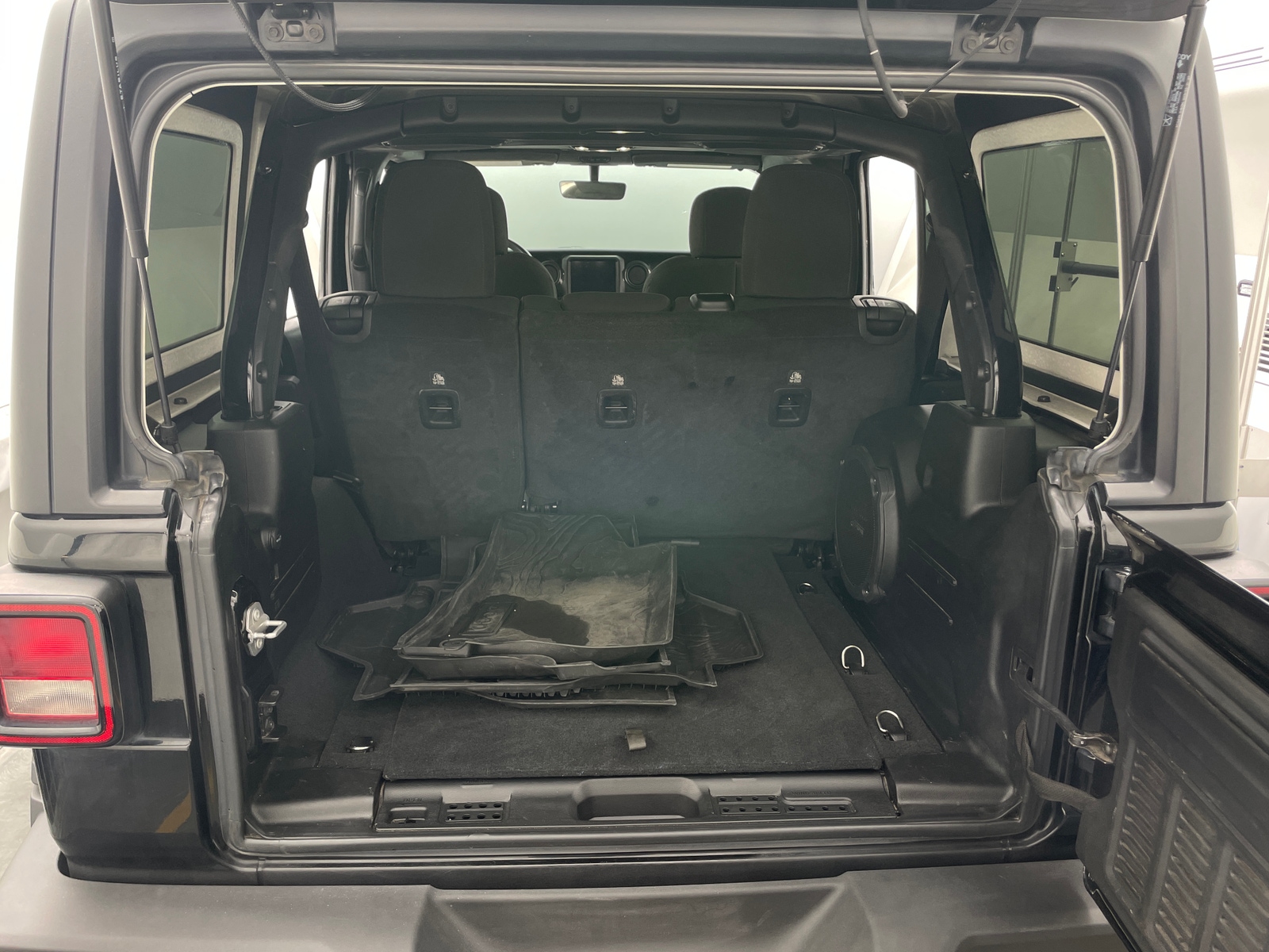 Thumbnail: 2023 Jeep Wrangler - 7