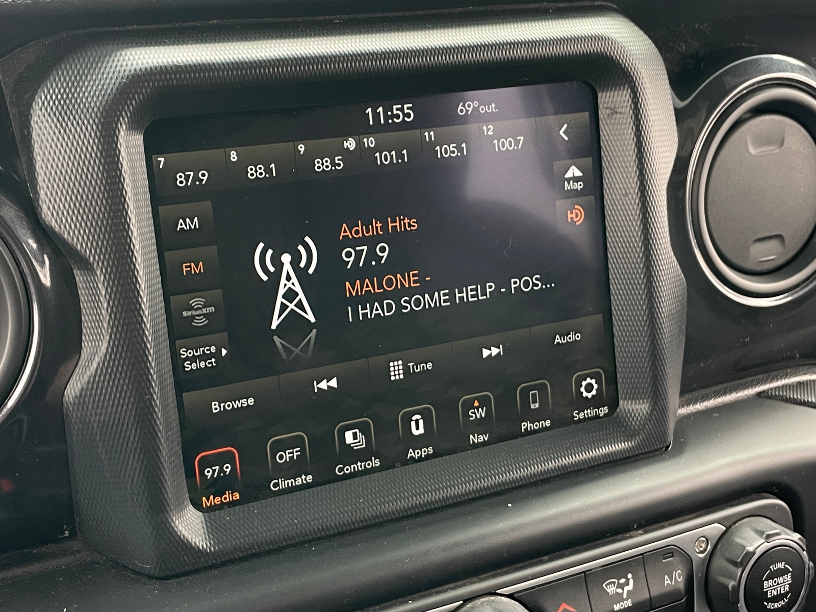 Thumbnail: 2023 Jeep Wrangler - 4