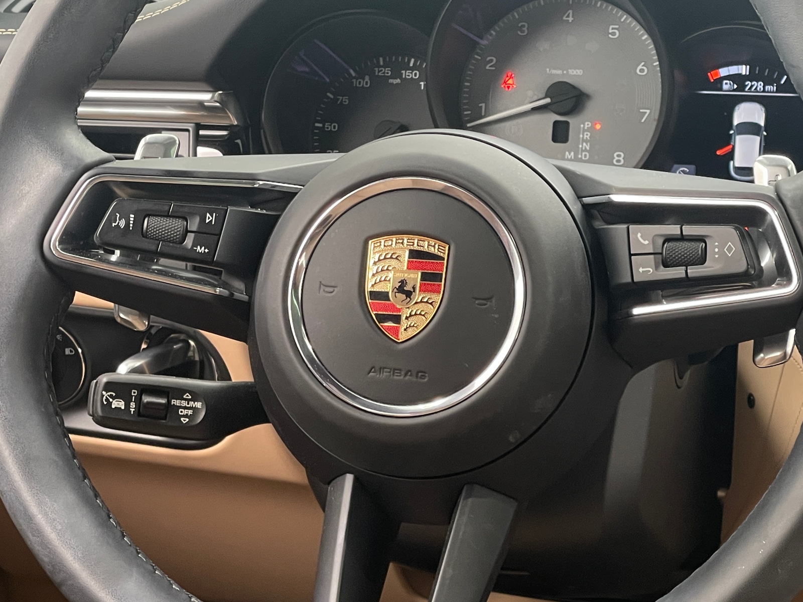 Thumbnail: 2025 Porsche Macan - 4