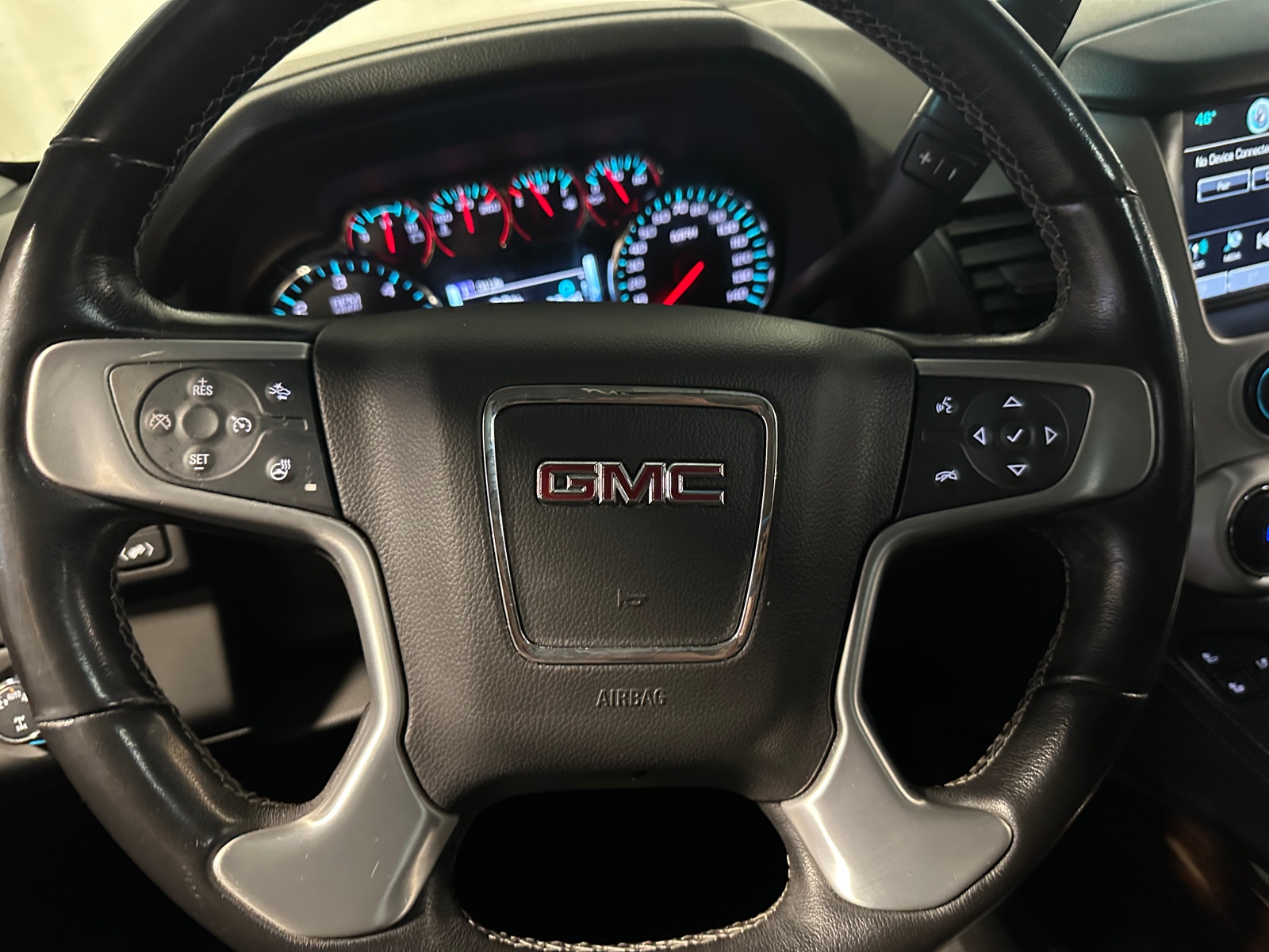 Thumbnail: 2019 GMC Yukon - 4