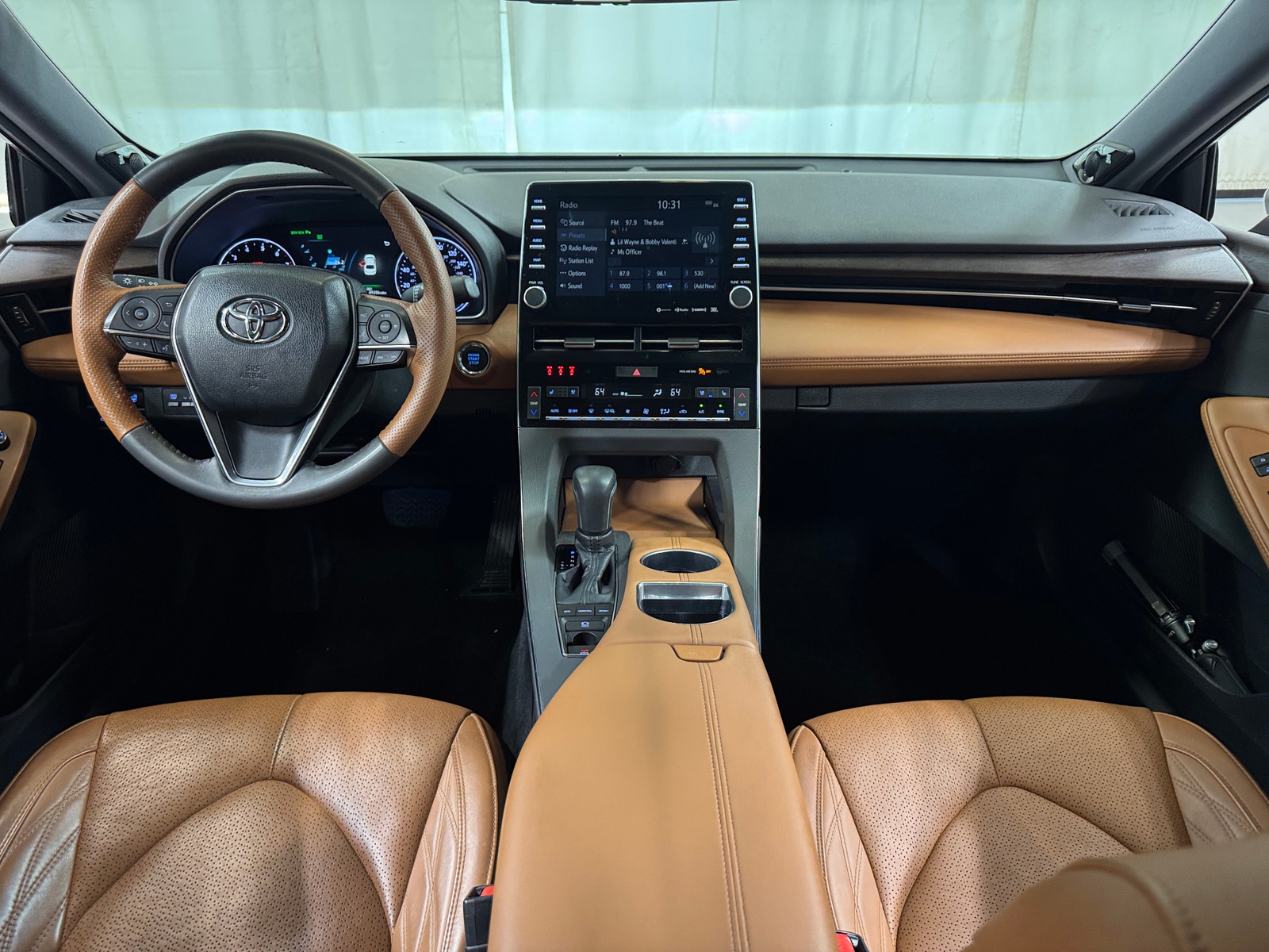 Thumbnail: 2019 Toyota Avalon - 3