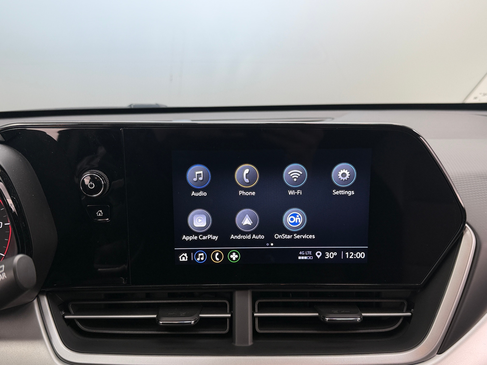 Thumbnail: 2025 Chevrolet Trax - 4