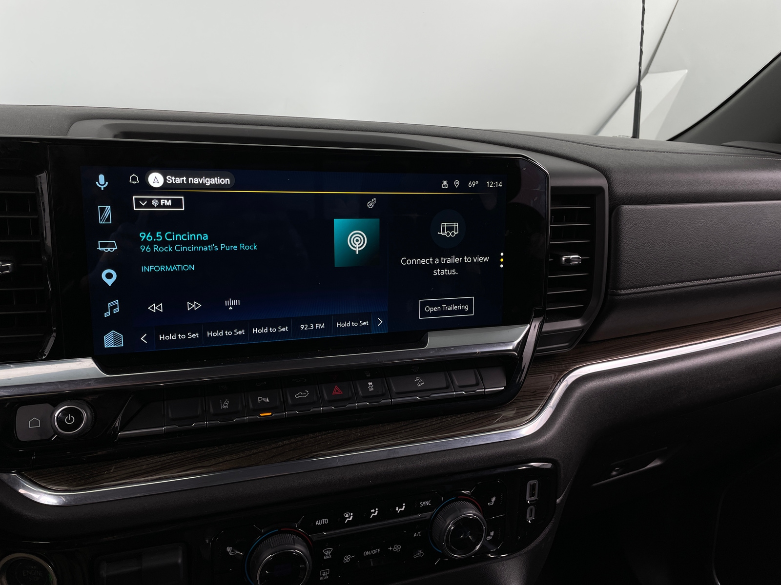 Thumbnail: 2025 Chevrolet Silverado 2500 - 4