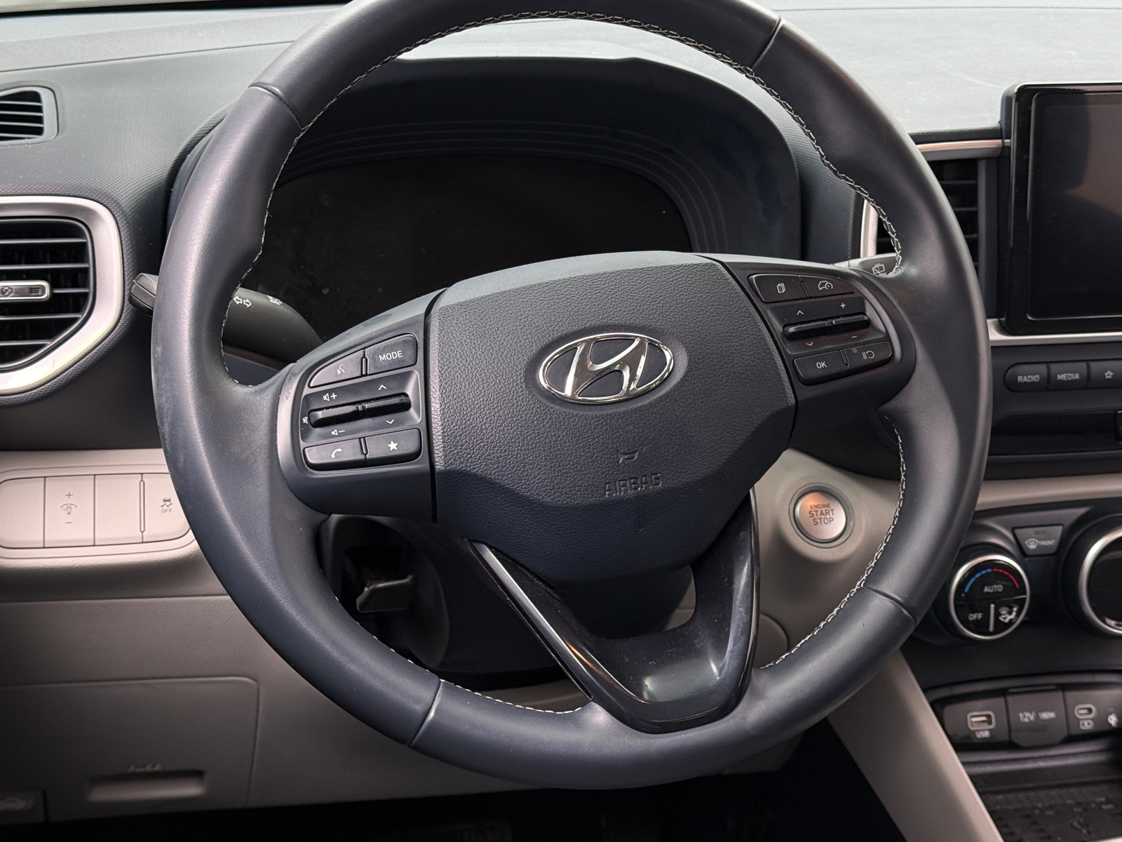 Thumbnail: 2024 Hyundai Venue - 5