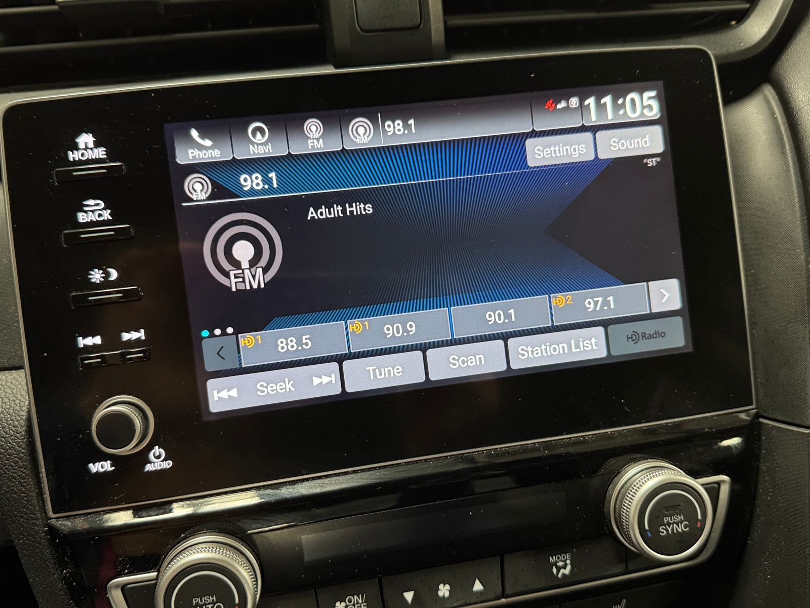 Thumbnail: 2019 Honda Insight - 3