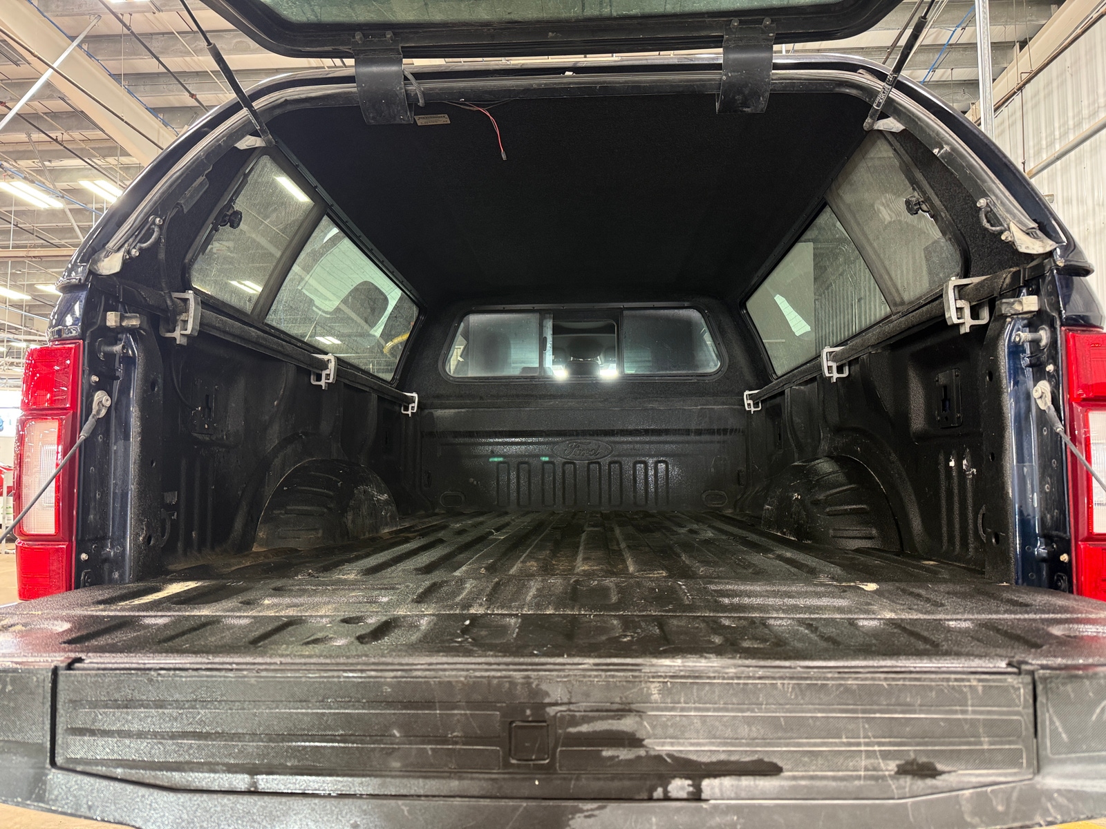 Thumbnail: 2022 Ford Econoline - 7