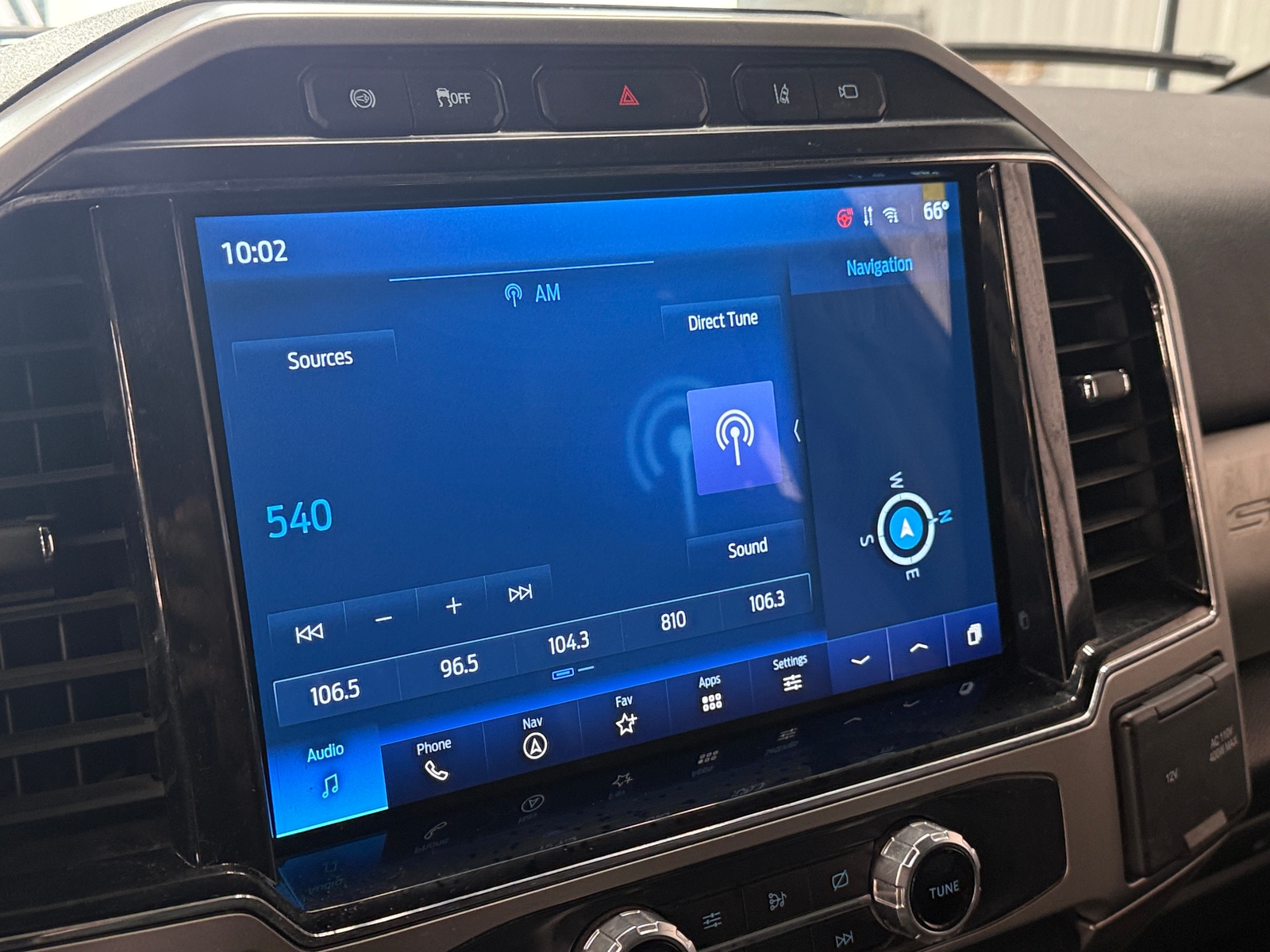 Thumbnail: 2022 Ford Econoline - 4