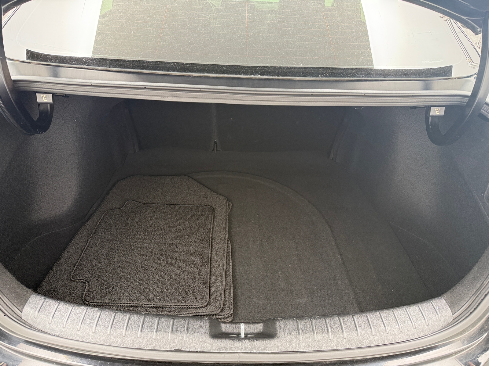 Thumbnail: 2024 Kia Forte - 7