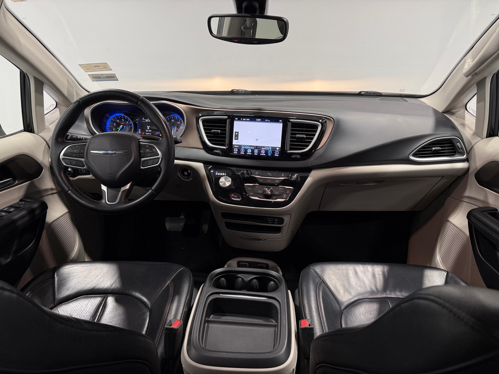 Thumbnail: 2018 Chrysler Pacifica - 2