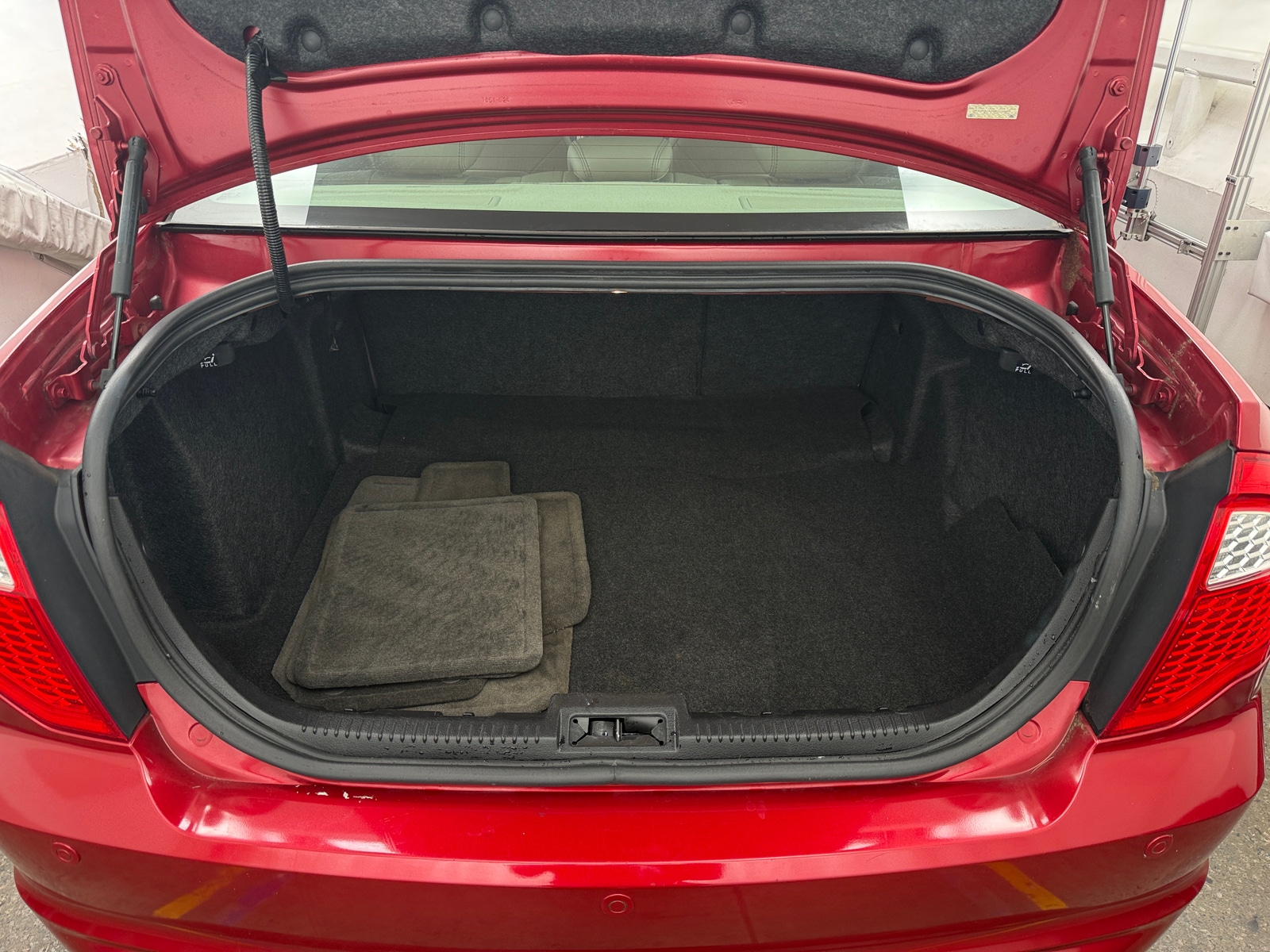 Thumbnail: 2012 Ford Fusion - 6