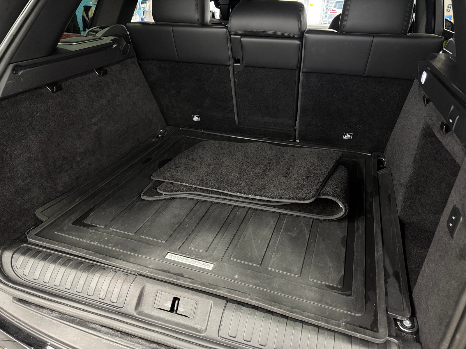 Thumbnail: 2021 Land Rover Range Rover Sport - 6