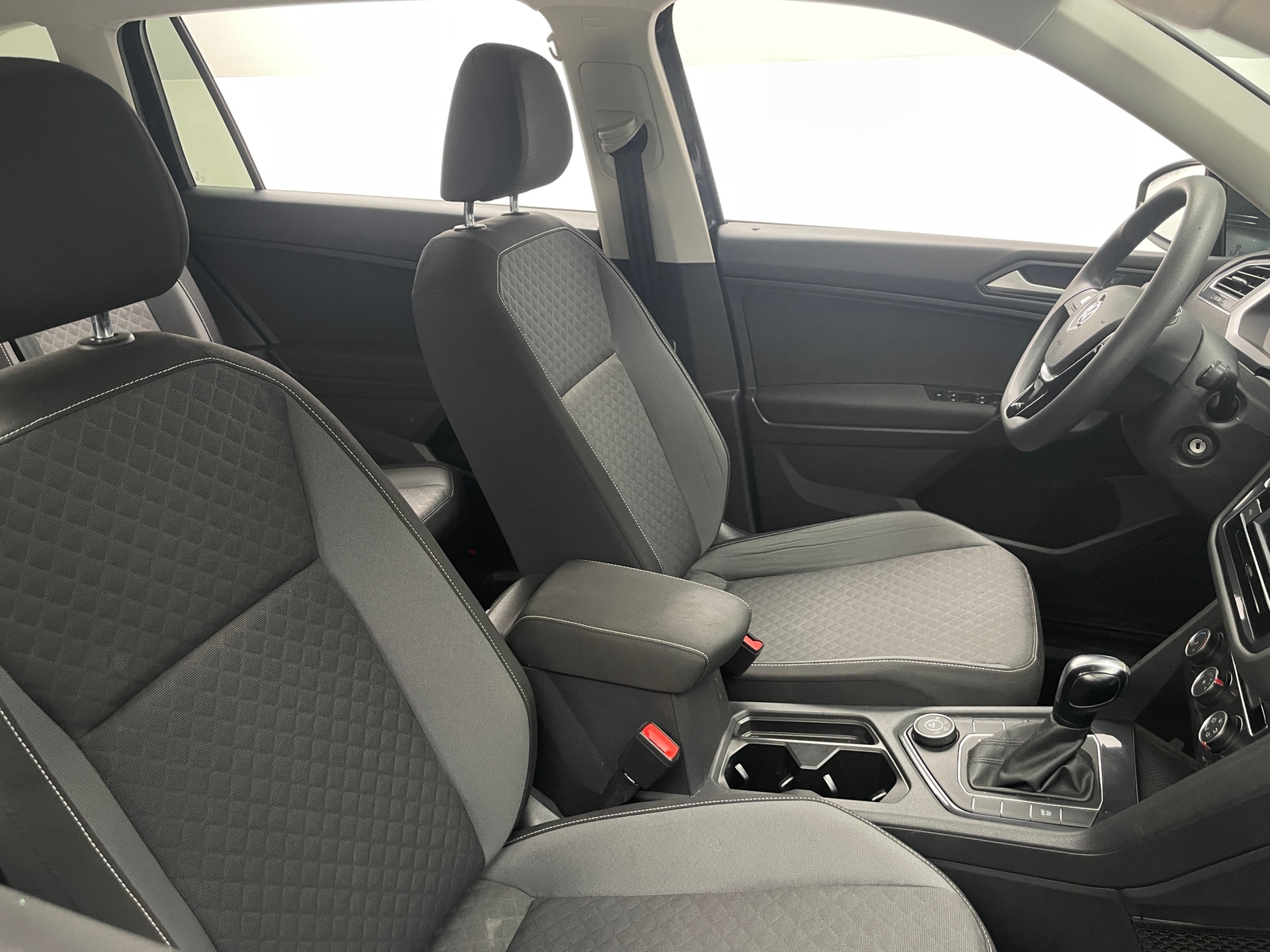 Thumbnail: 2021 Volkswagen Tiguan - 2