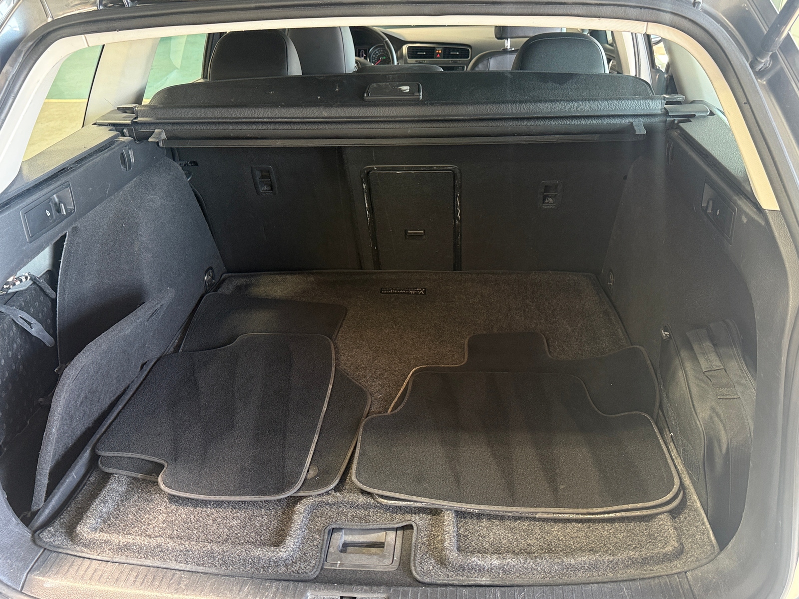 Thumbnail: 2017 Volkswagen Golf - 6