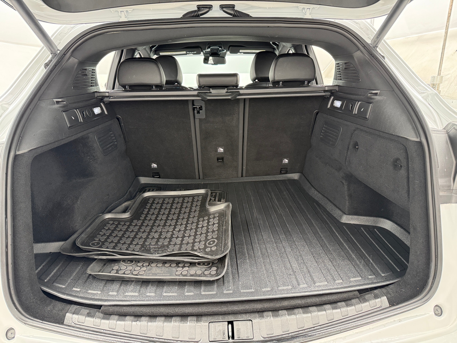 Thumbnail: 2022 Alfa Romeo Stelvio - 6