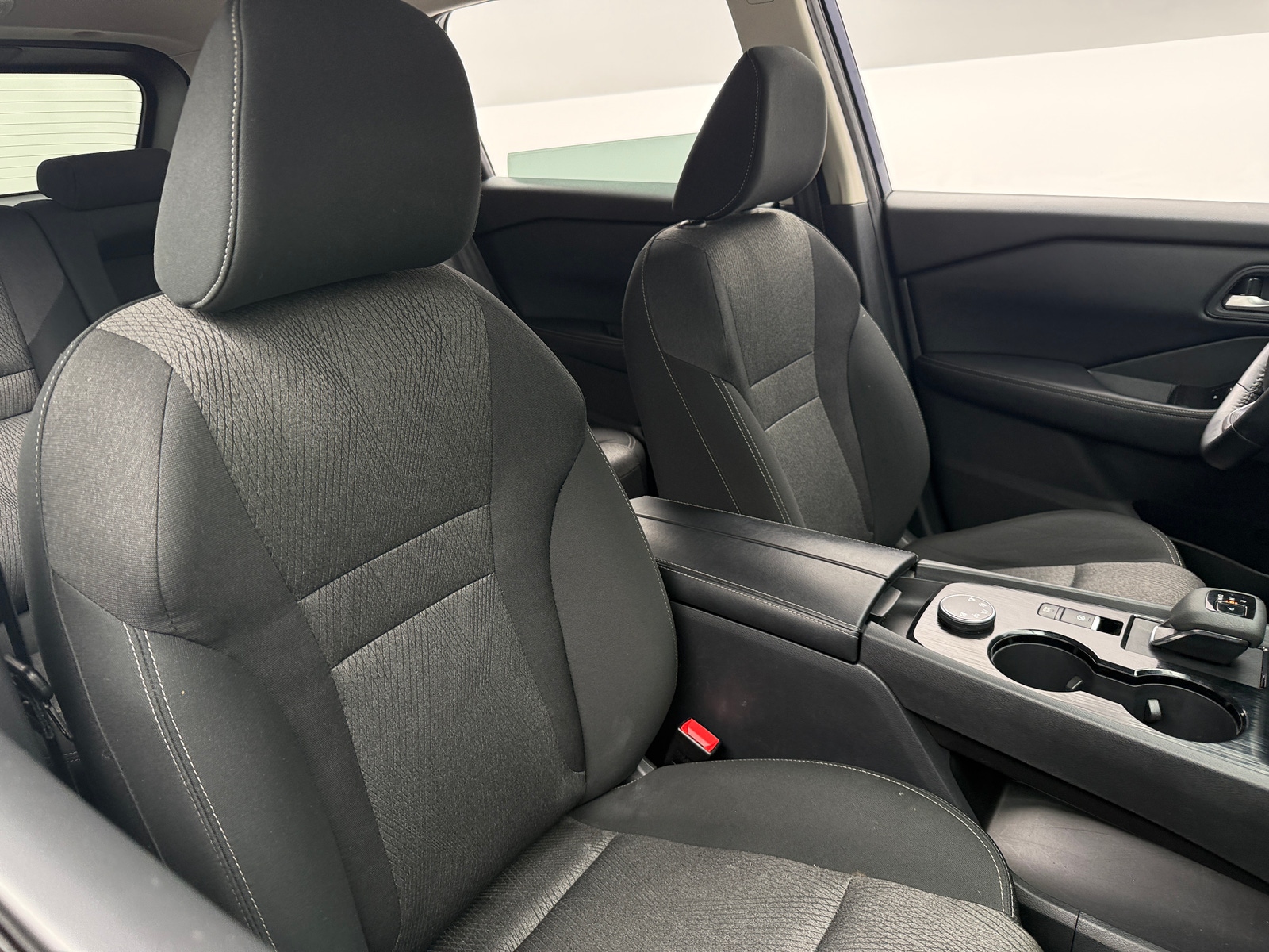 Thumbnail: 2025 Nissan Rogue - 2