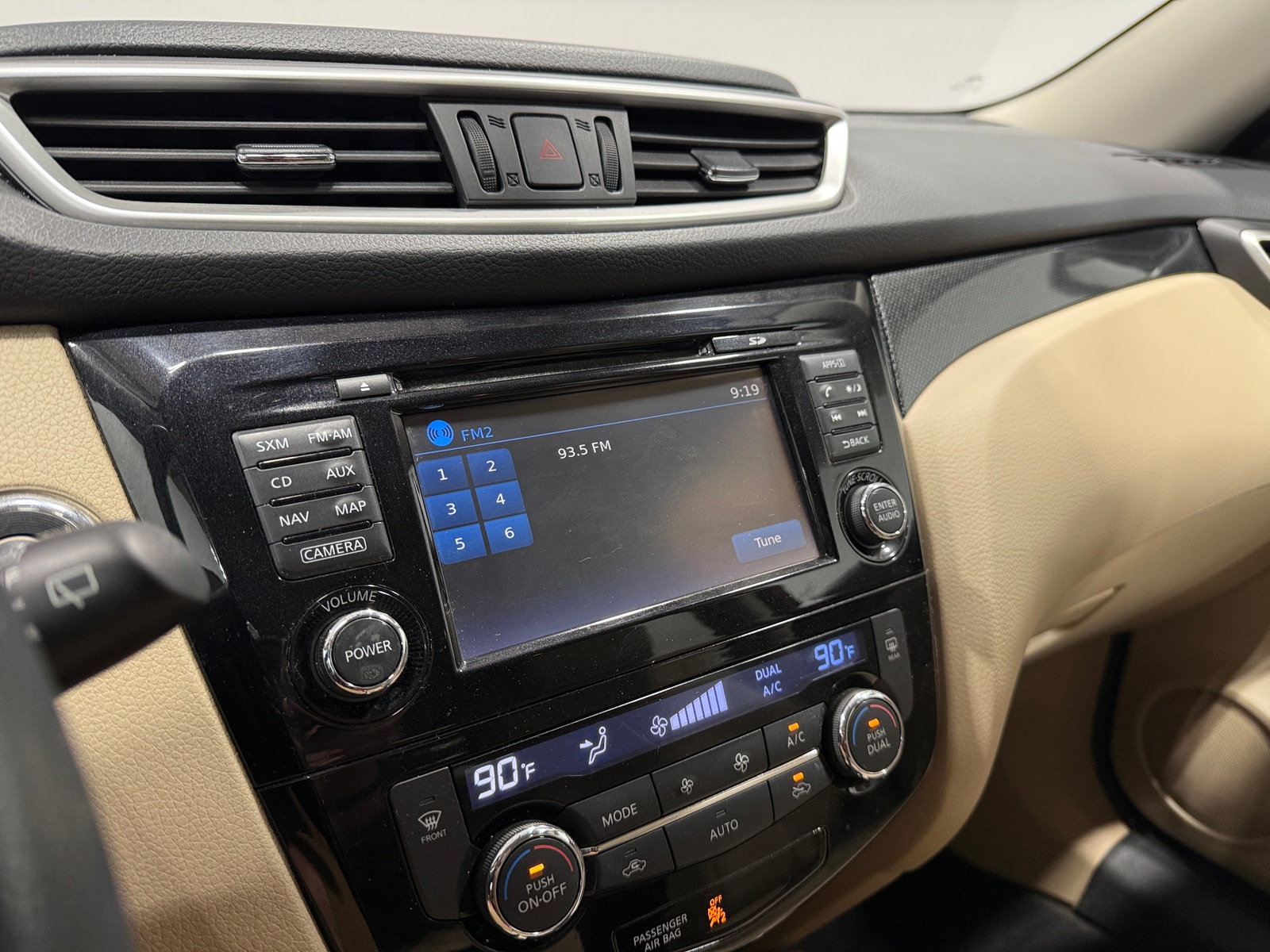 Thumbnail: 2016 Nissan Rogue - 3