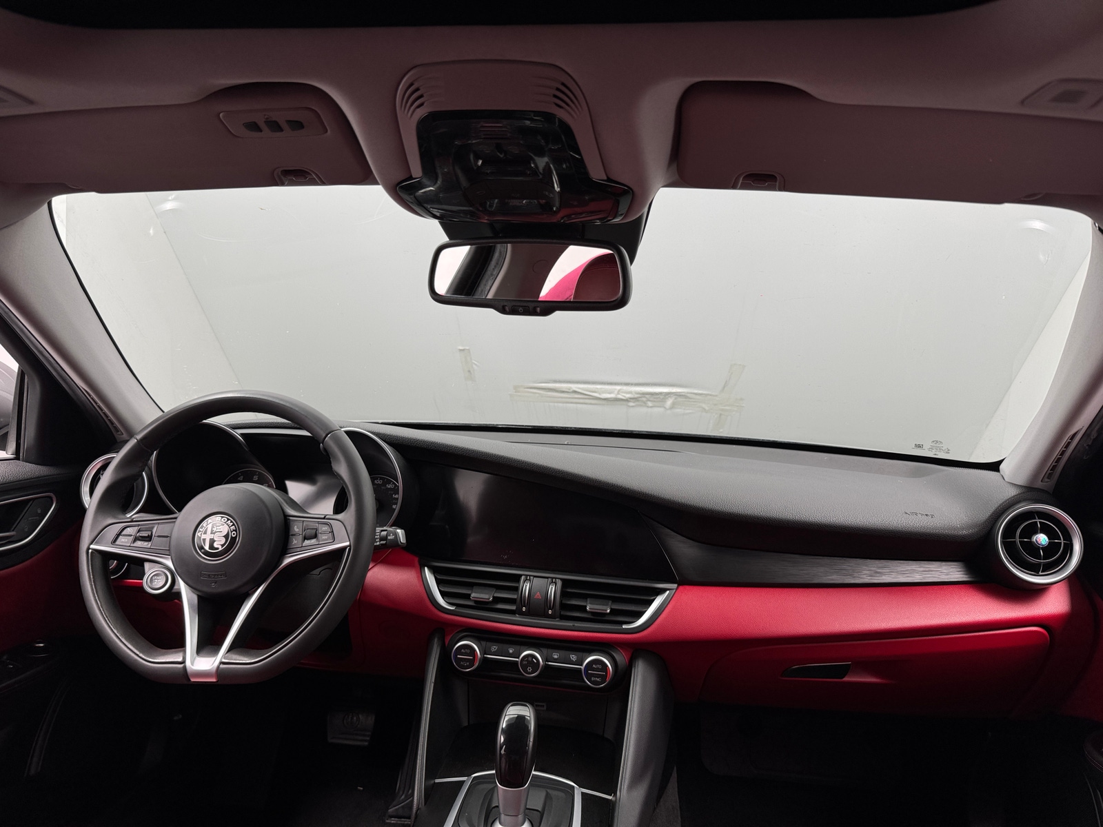 Thumbnail: 2017 Alfa Romeo Giulia - 2