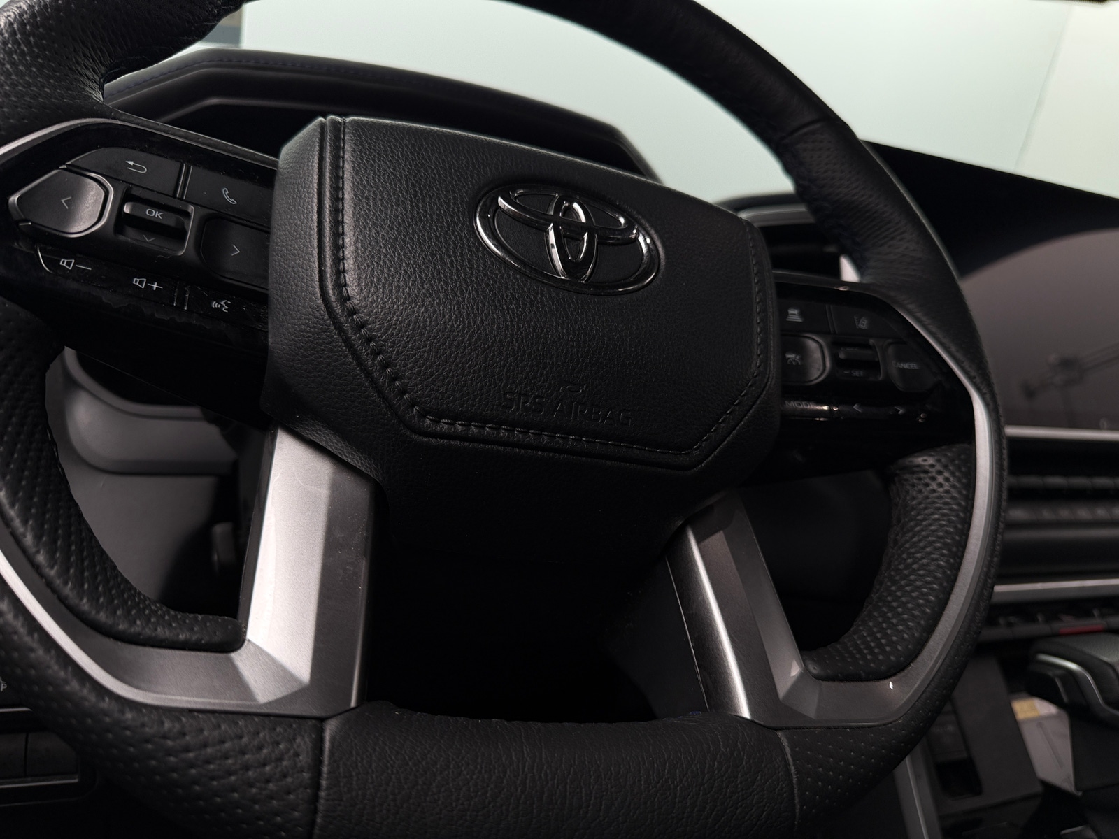 Thumbnail: 2023 Toyota Tundra - 4