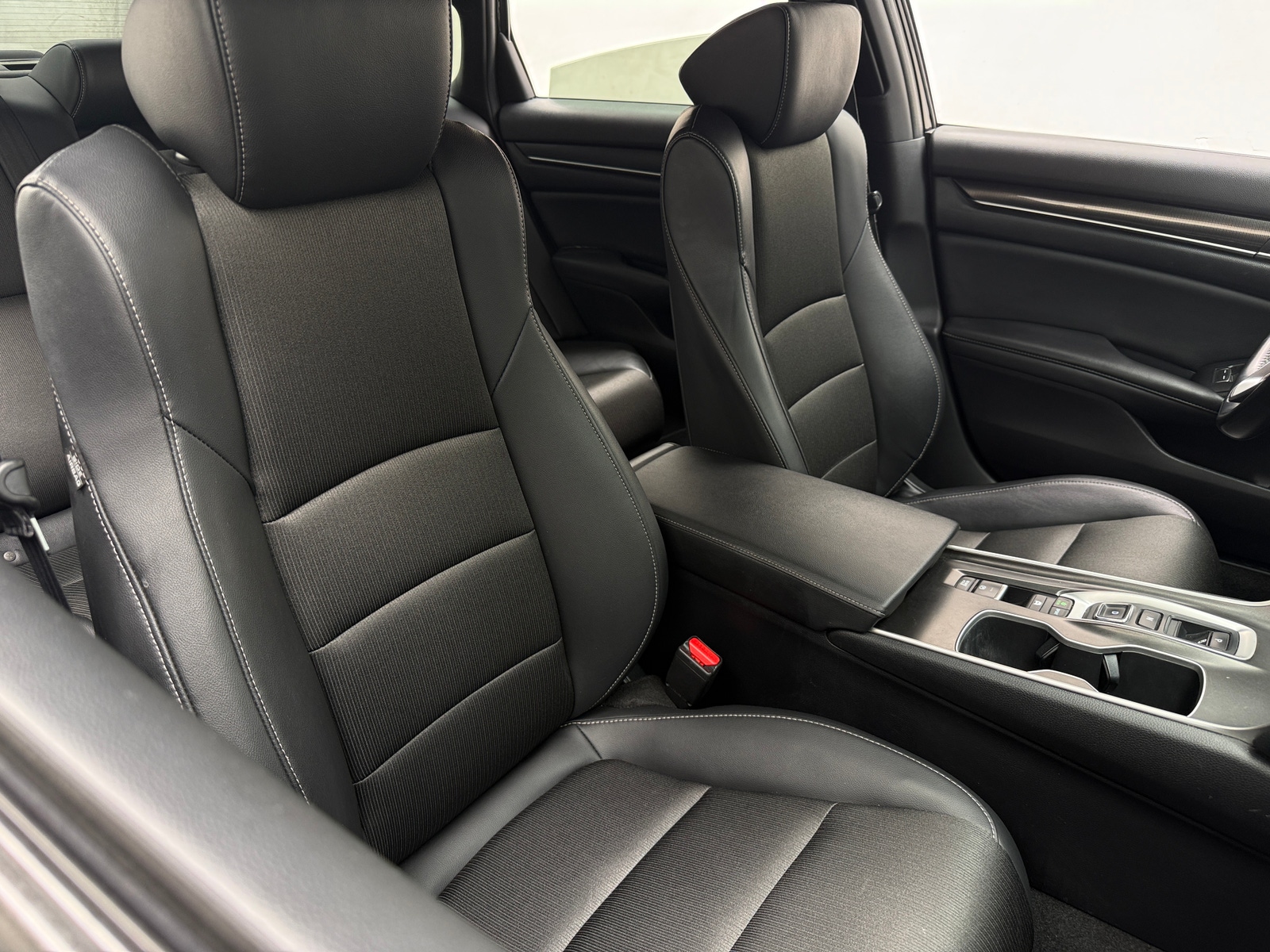 Thumbnail: 2022 Honda Accord - 2