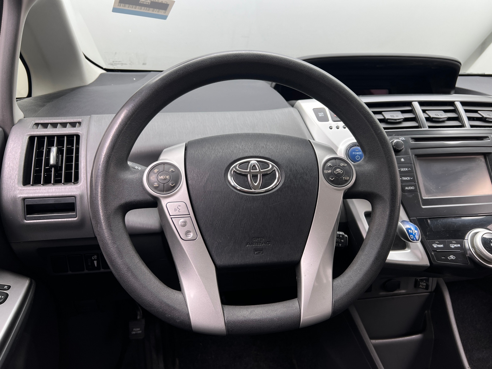 Thumbnail: 2014 Toyota Prius v - 5