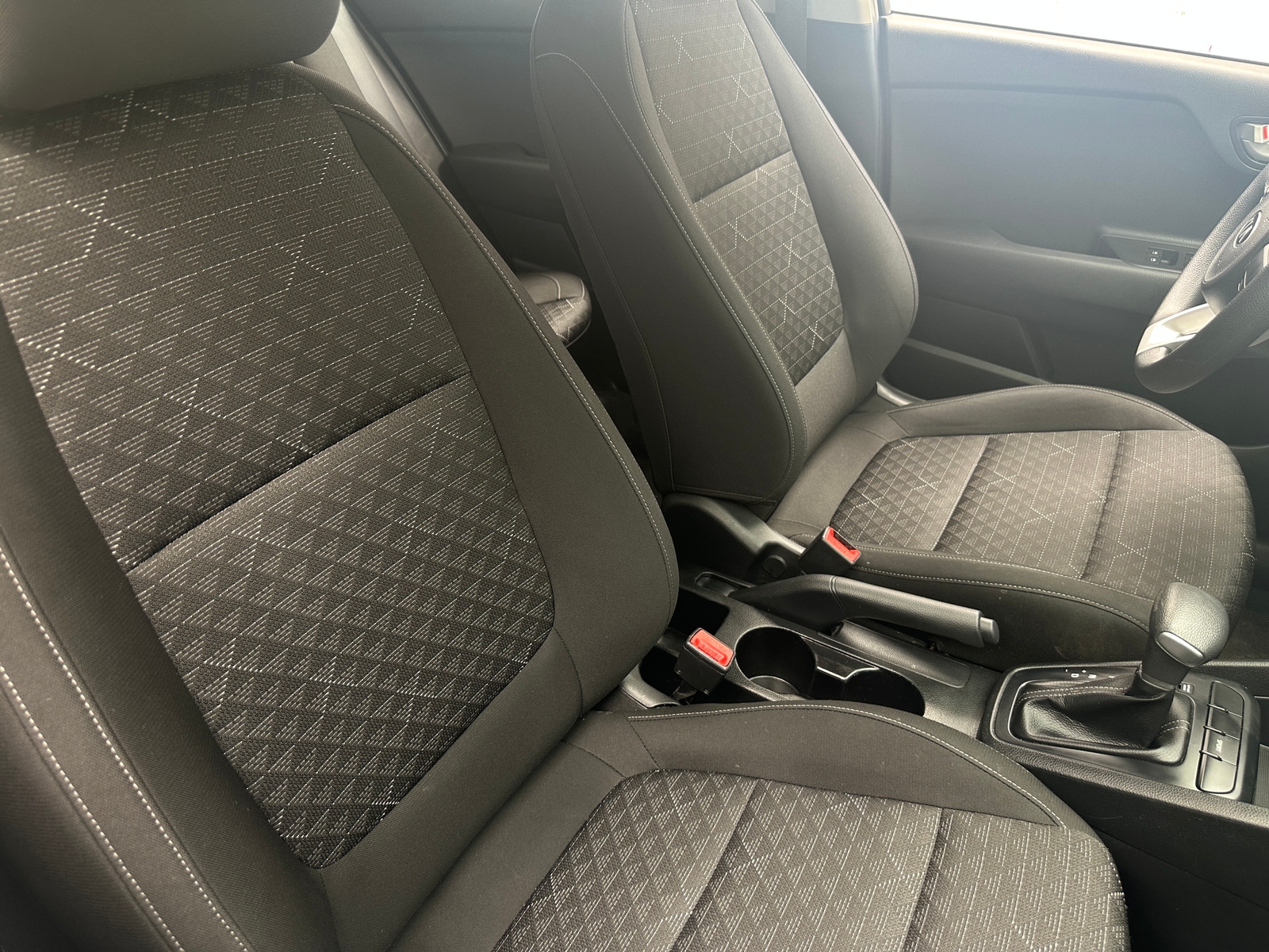 Thumbnail: 2021 Kia Rio - 2