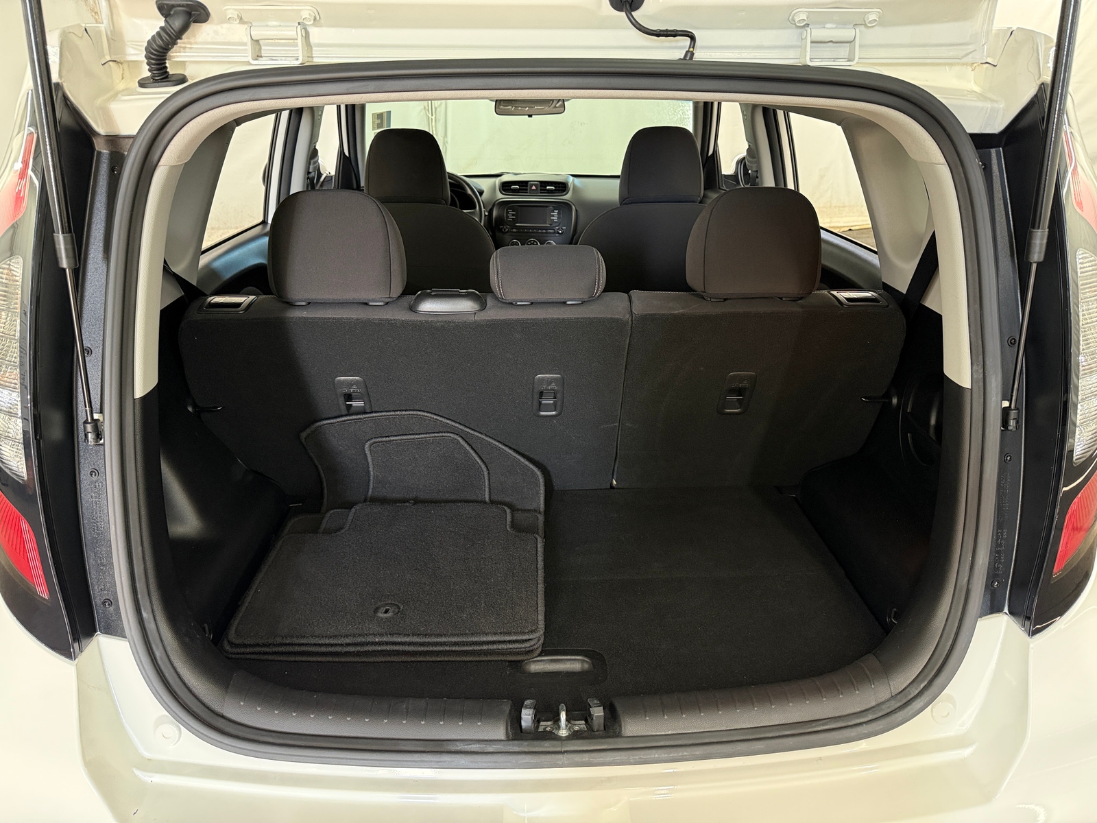 Thumbnail: 2018 Kia Soul - 7