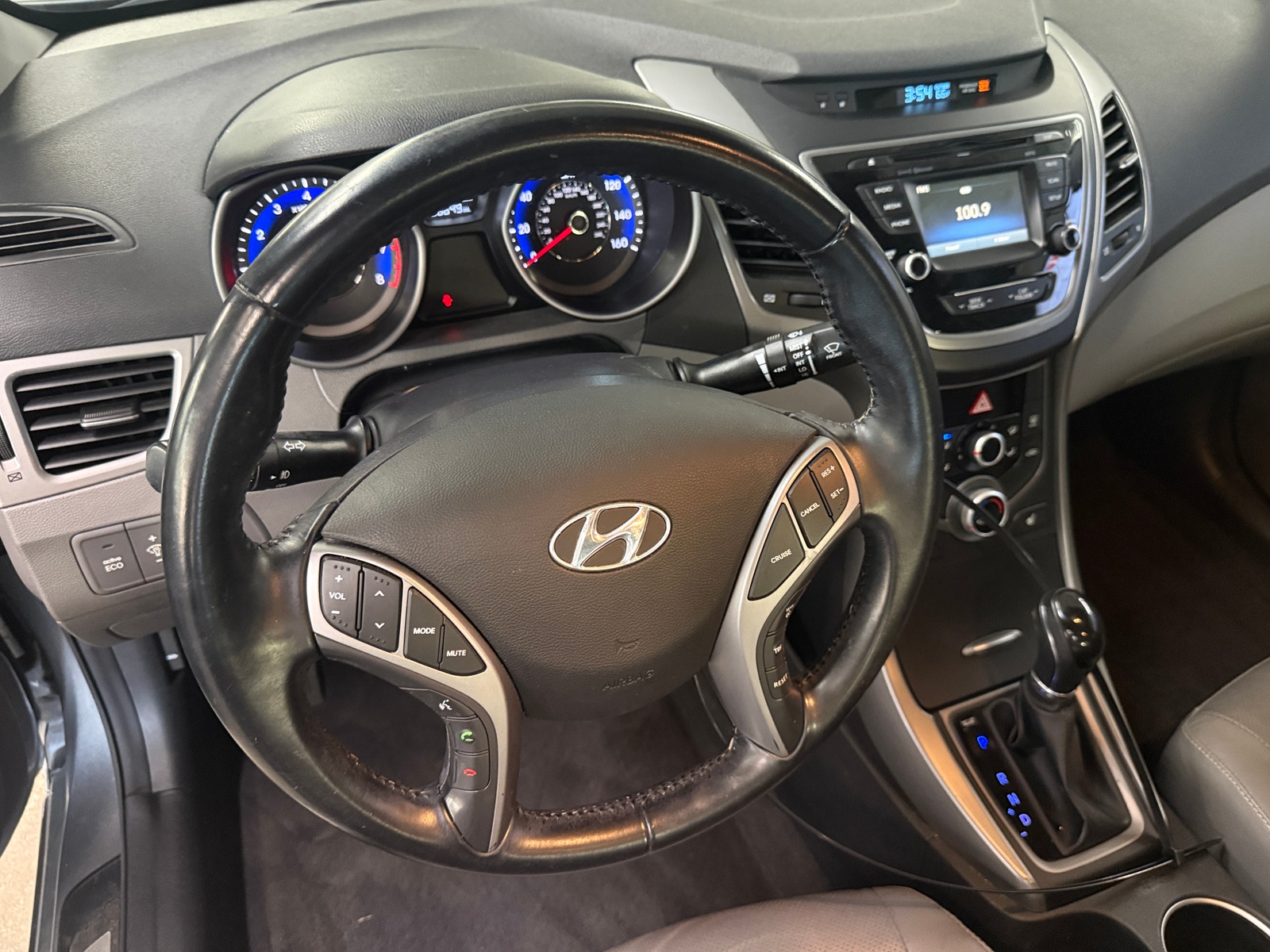 Thumbnail: 2015 Hyundai Elantra - 4