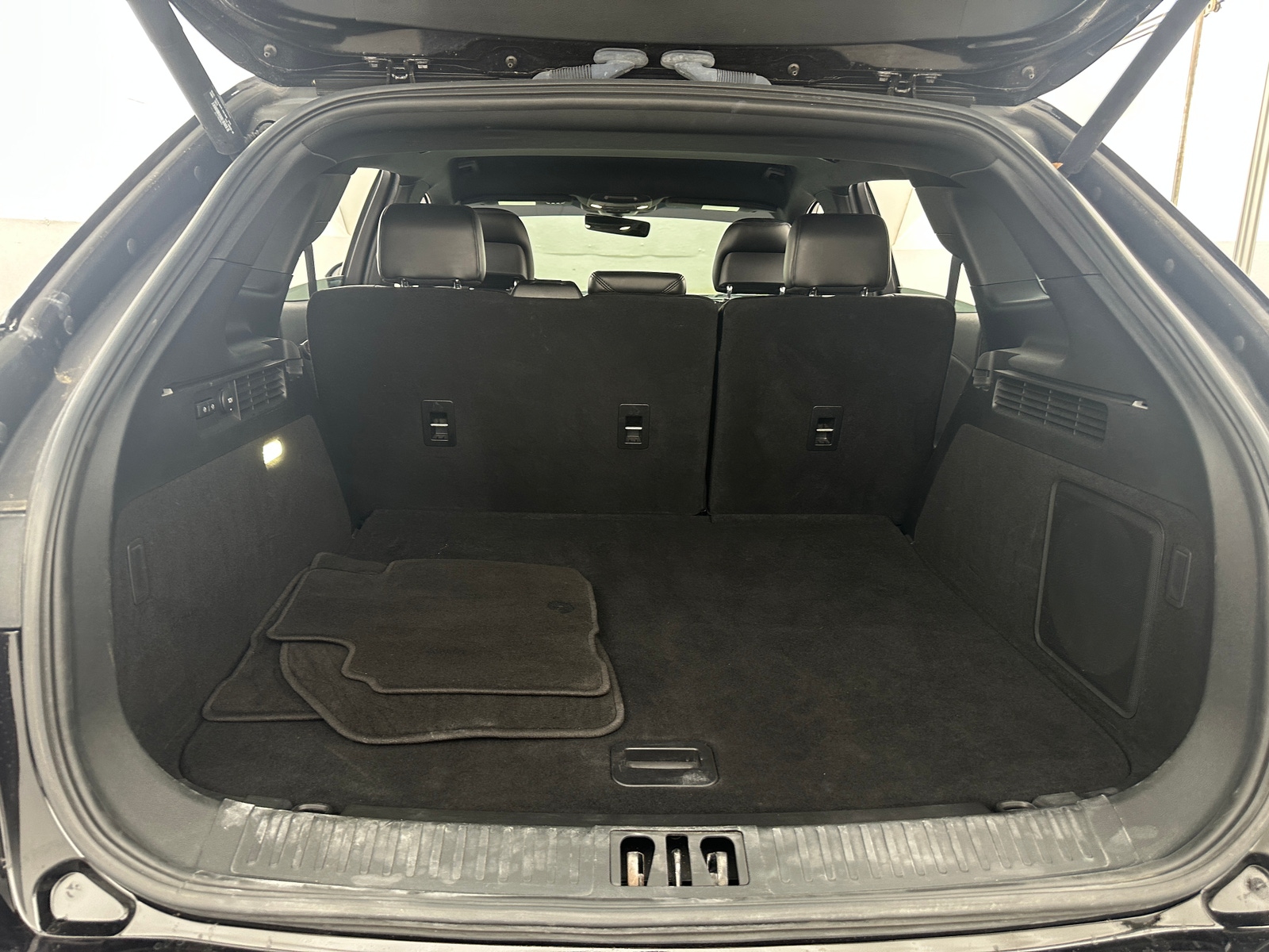 Thumbnail: 2019 Lincoln Nautilus - 6