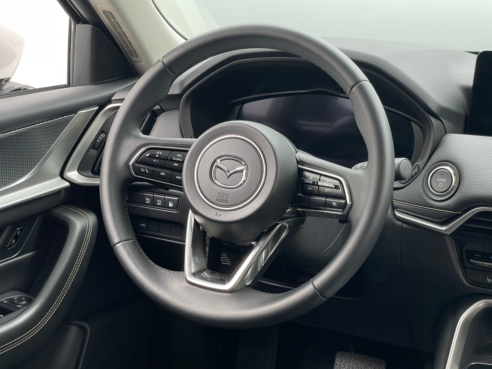 Thumbnail: 2025 Mazda CX-90 - 4