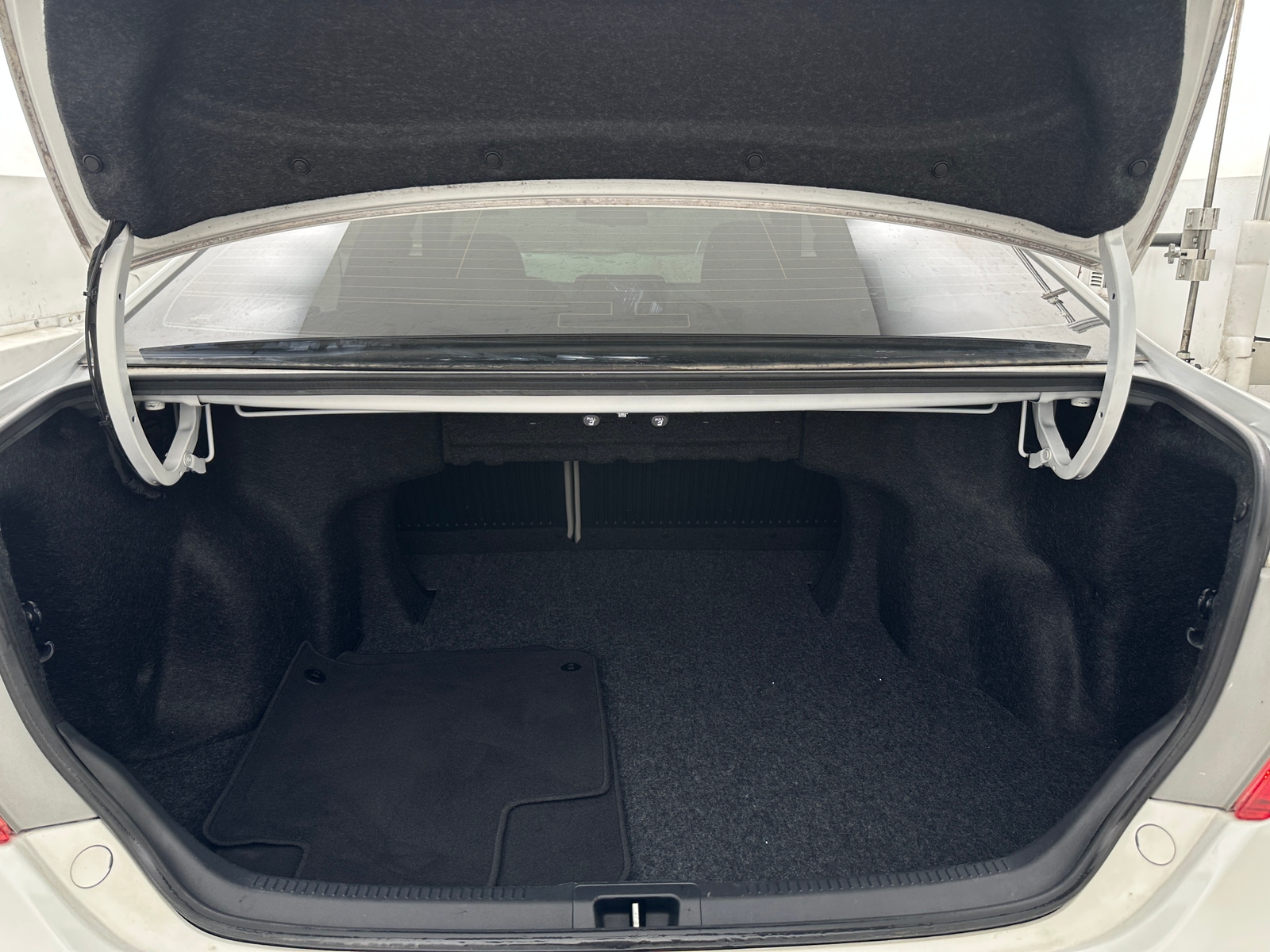 Thumbnail: 2012 Toyota Camry - 7