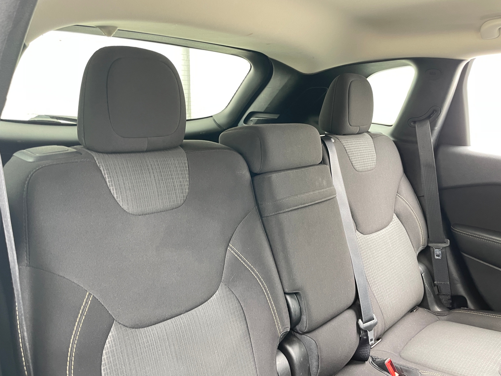 Thumbnail: 2016 Jeep Cherokee - 6