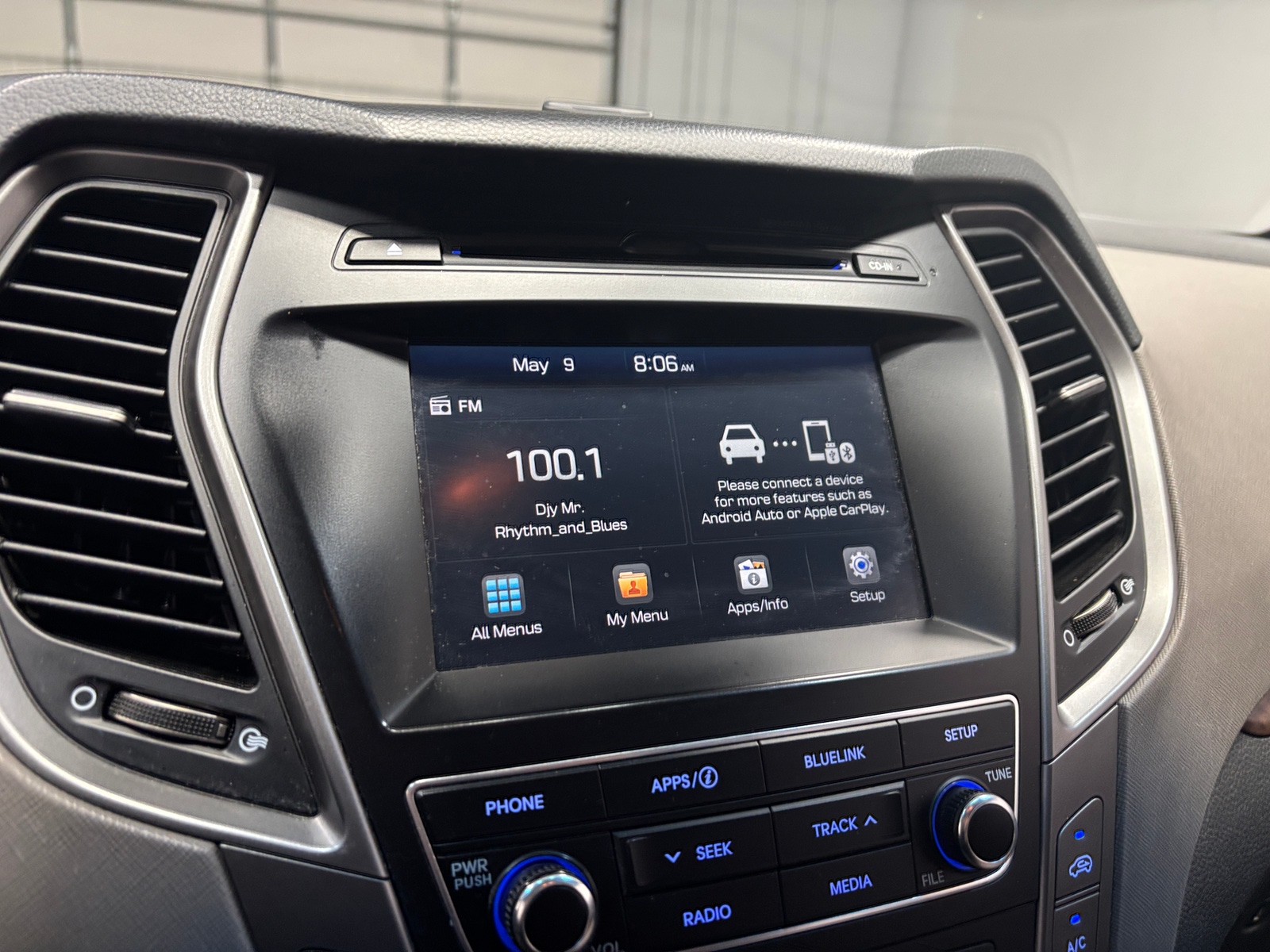 Thumbnail: 2018 Hyundai Santa Fe - 3