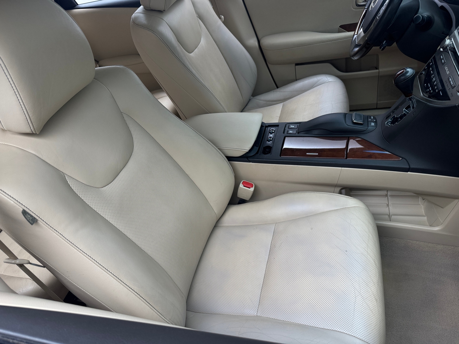 Thumbnail: 2015 Lexus RX - 2