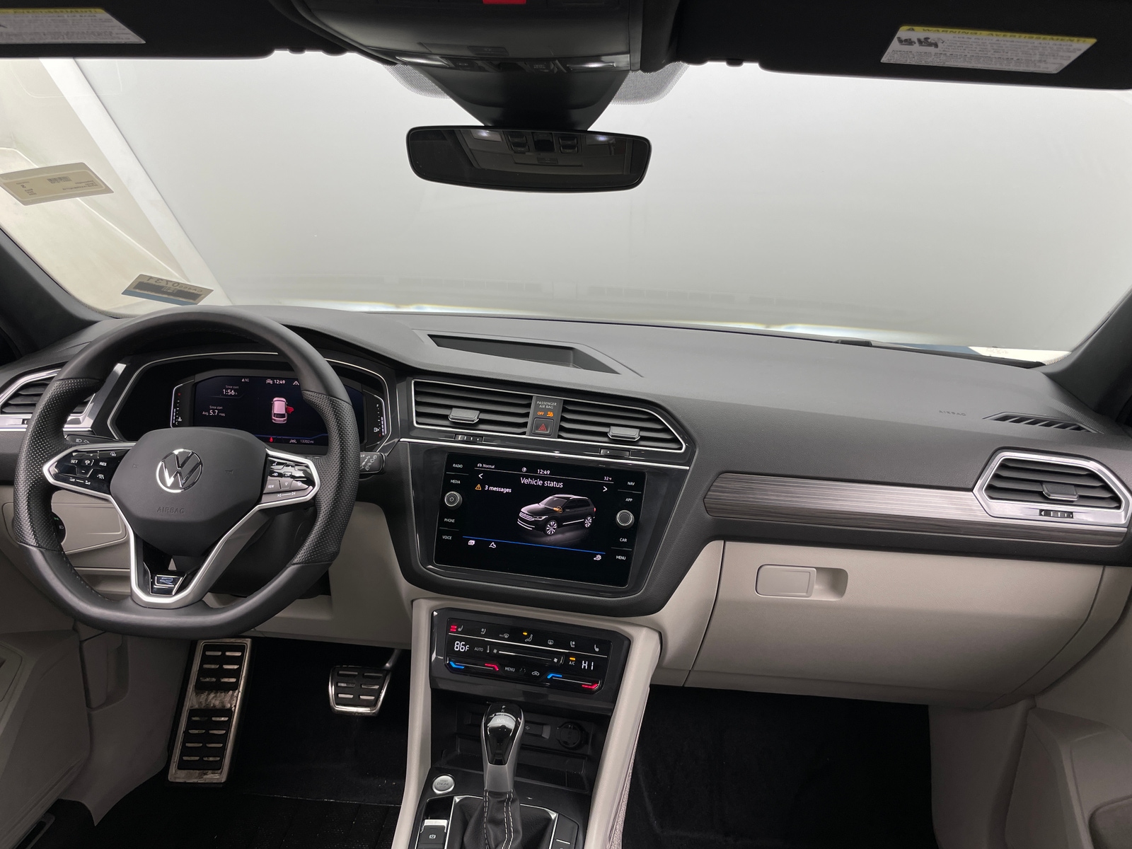 Thumbnail: 2024 Volkswagen Tiguan - 2