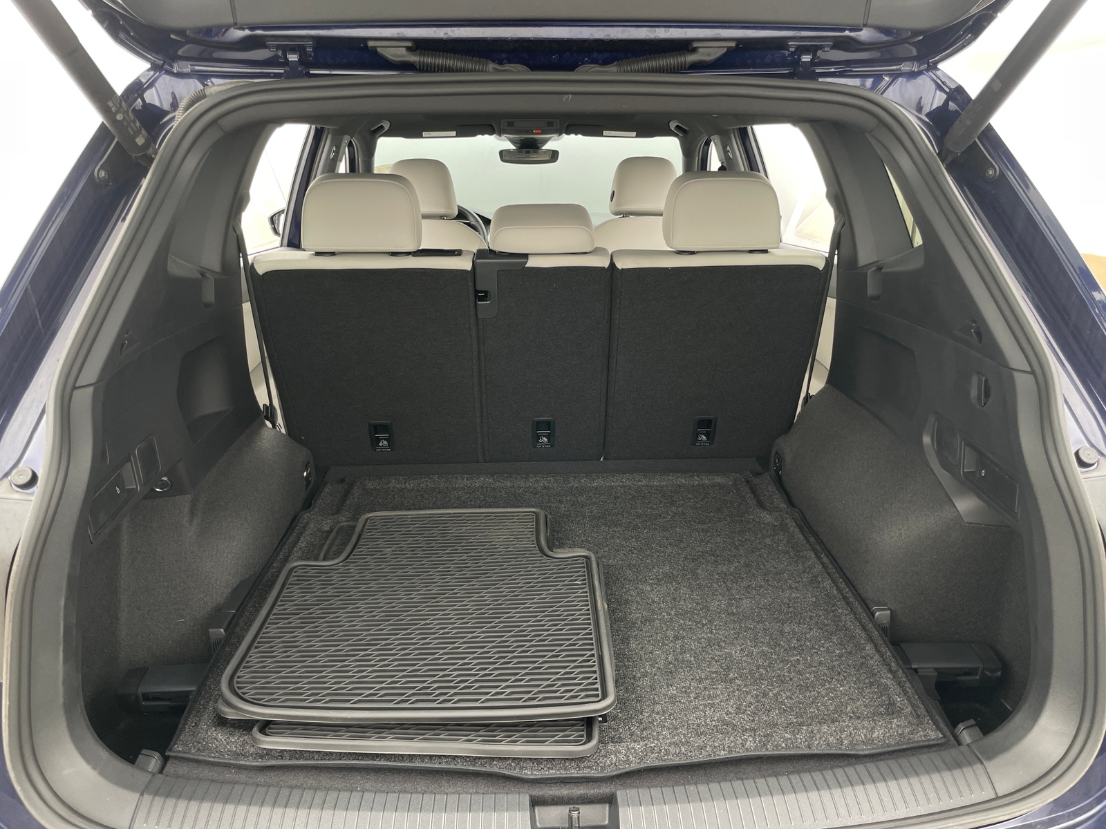 Thumbnail: 2024 Volkswagen Tiguan - 6