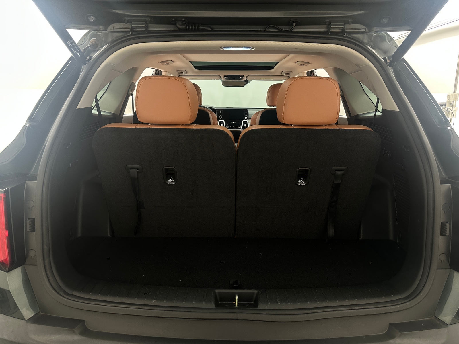 Thumbnail: 2022 Kia Sorento - 6