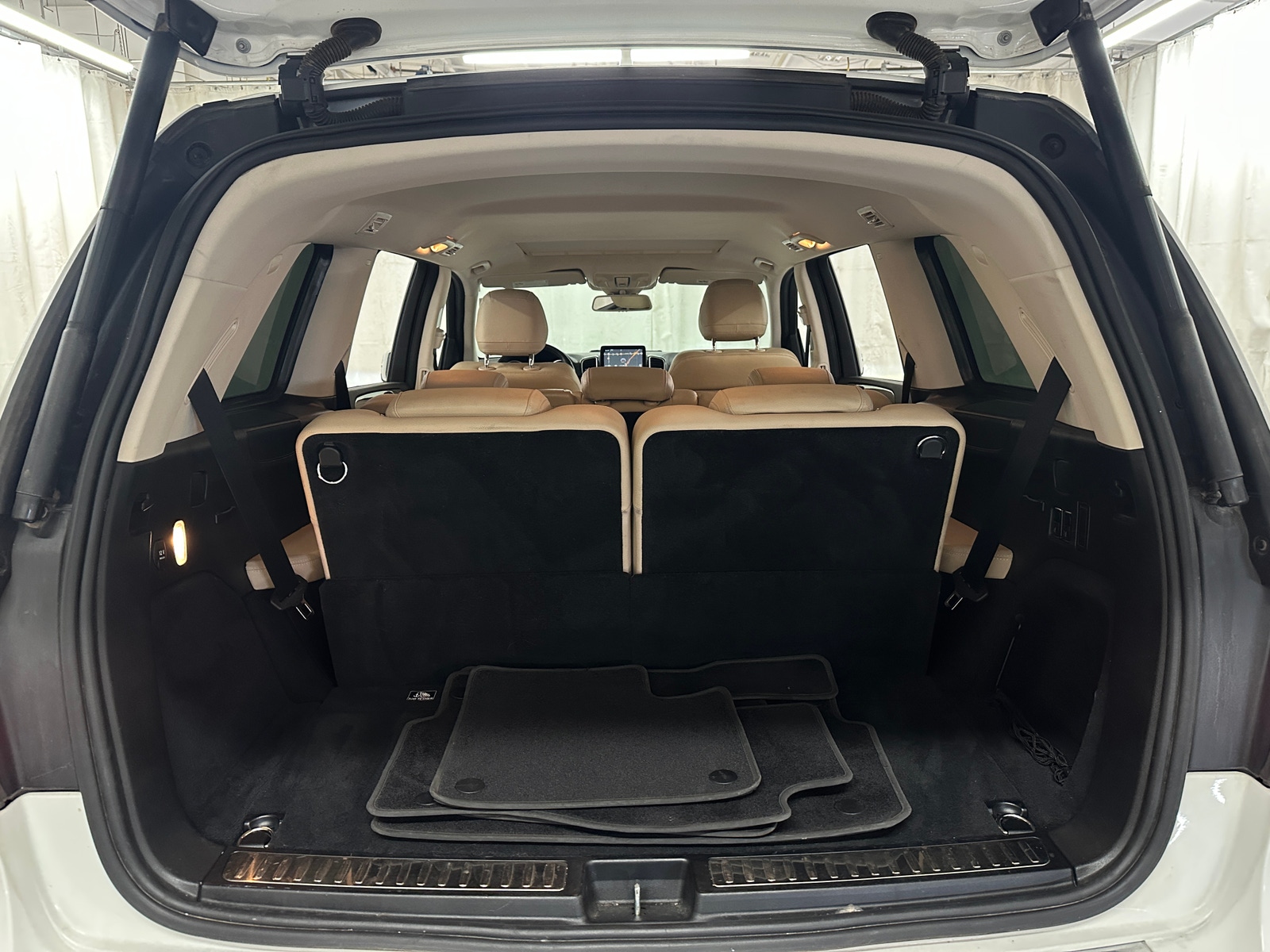 Thumbnail: 2019 Mercedes-Benz GLS - 6