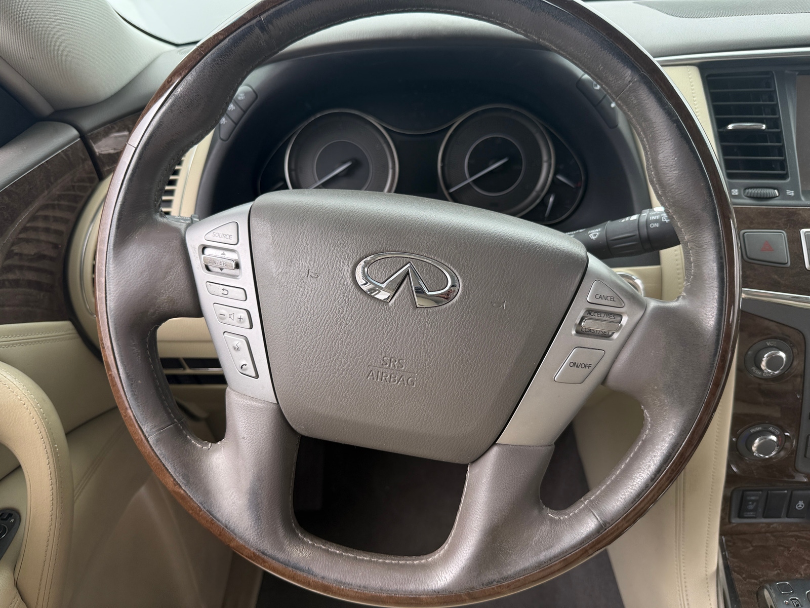 Thumbnail: 2017 INFINITI QX80 - 4