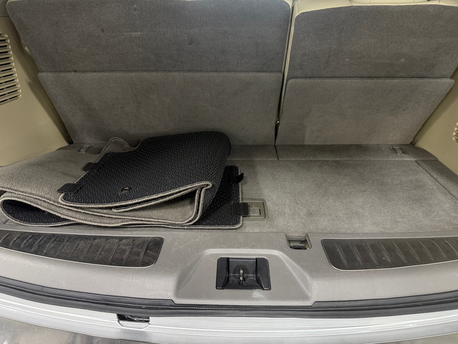 Thumbnail: 2017 INFINITI QX80 - 6