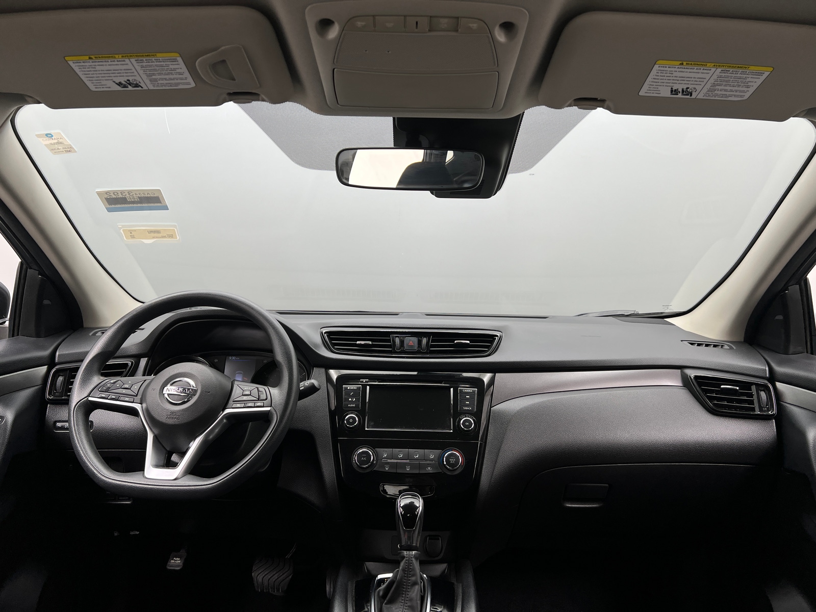 Thumbnail: 2022 Nissan Rogue Sport - 3