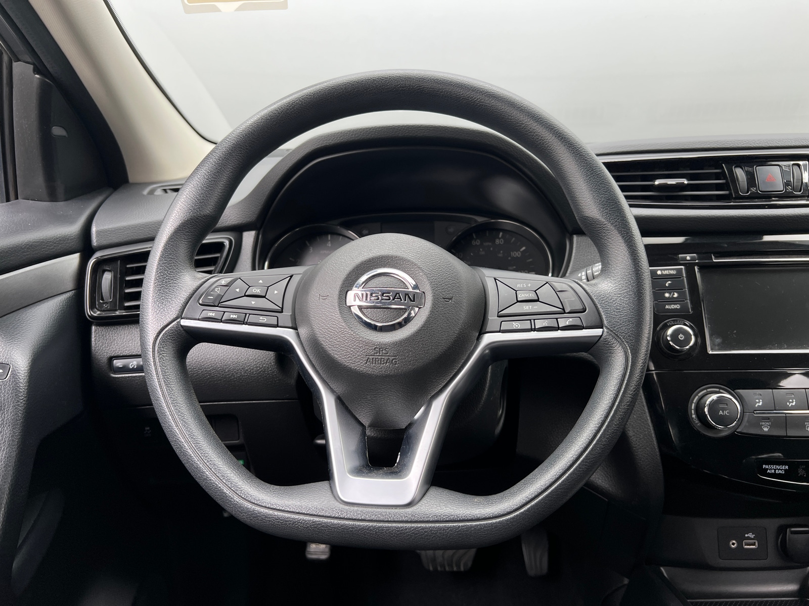 Thumbnail: 2022 Nissan Rogue Sport - 5