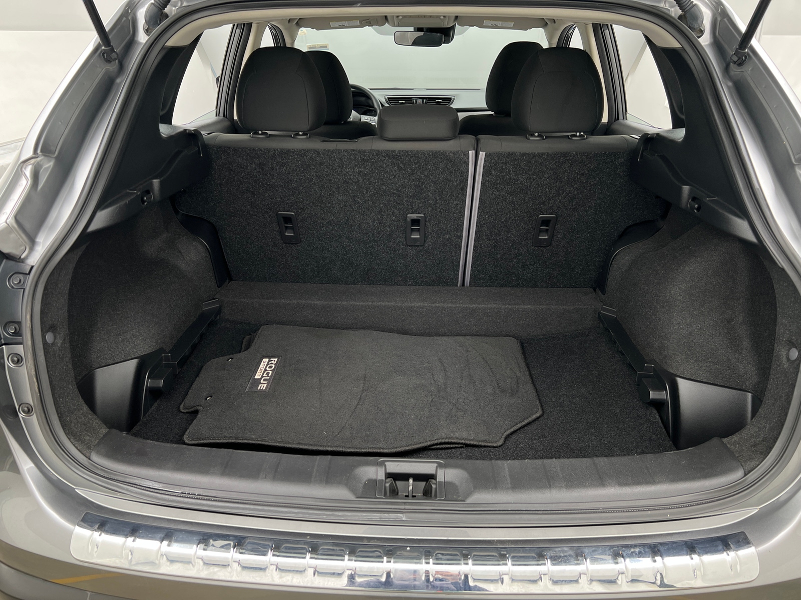 Thumbnail: 2022 Nissan Rogue Sport - 7