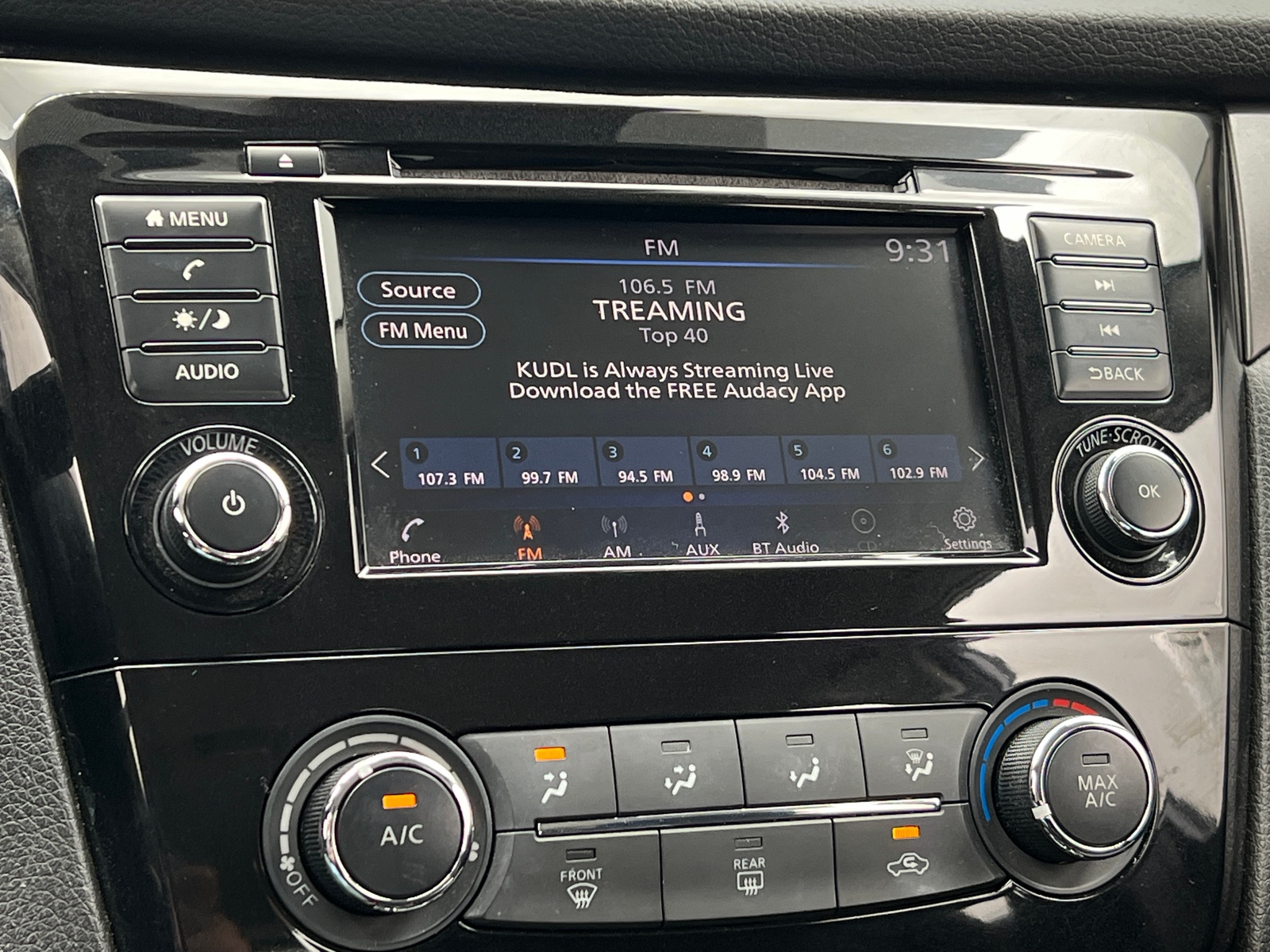 Thumbnail: 2022 Nissan Rogue Sport - 4