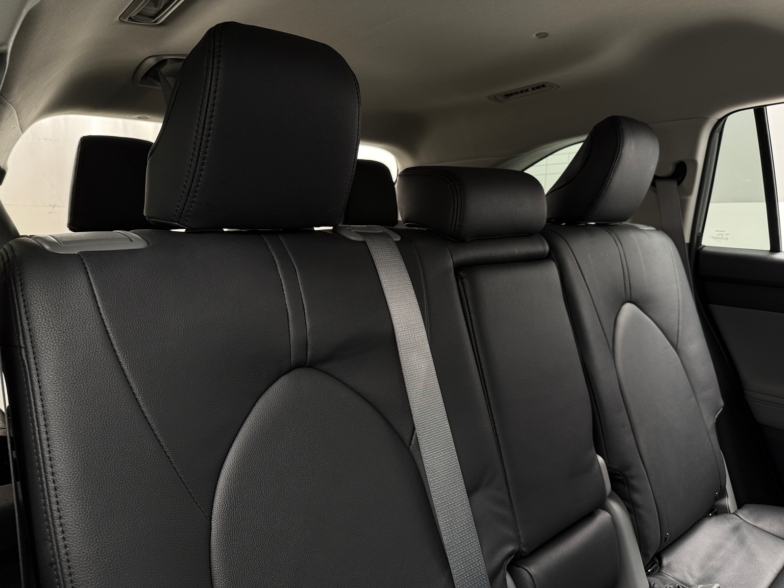 Thumbnail: 2023 Toyota Highlander - 6