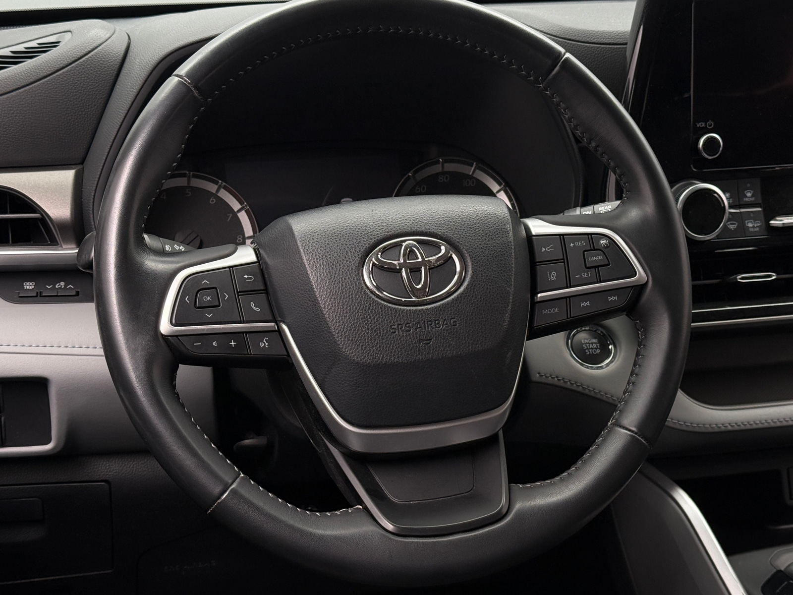 Thumbnail: 2023 Toyota Highlander - 5