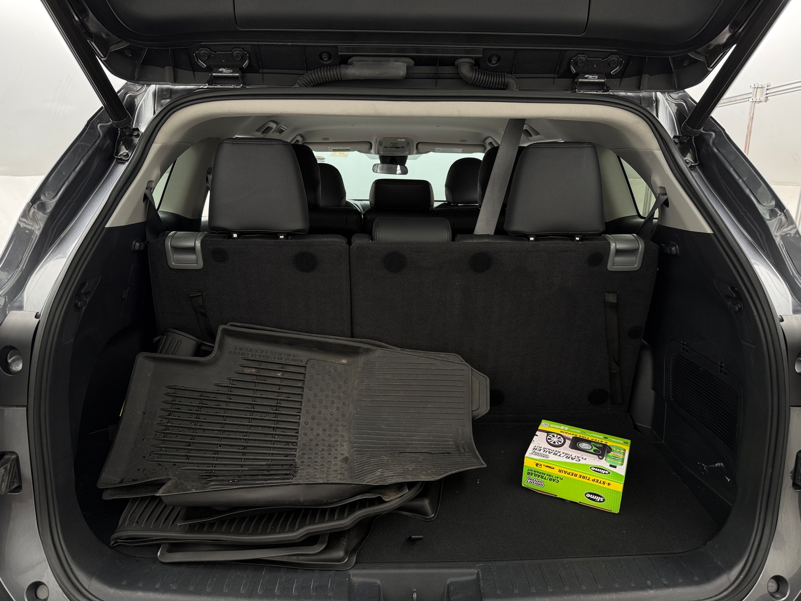 Thumbnail: 2023 Toyota Highlander - 7