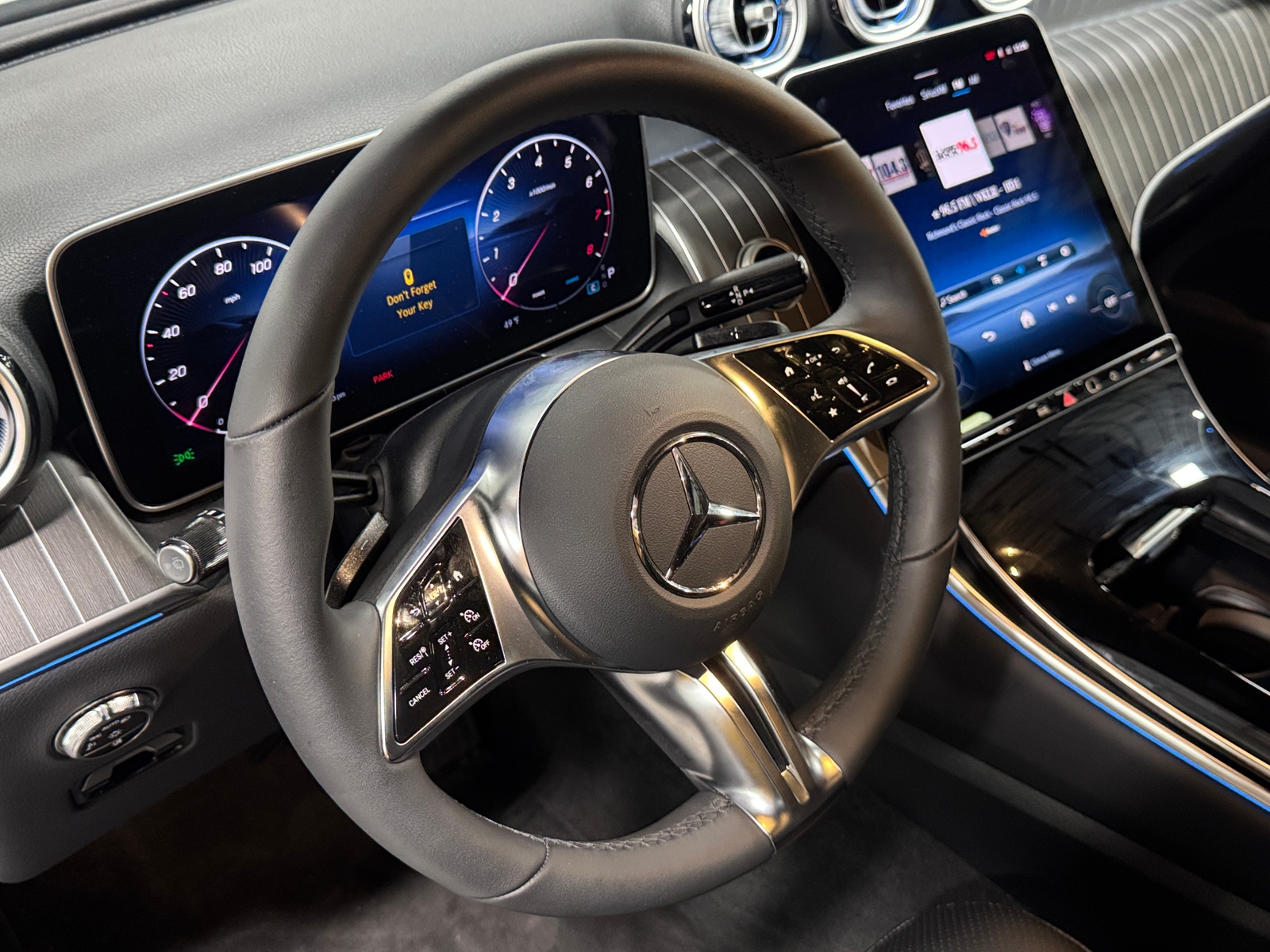 Thumbnail: 2025 Mercedes-Benz GLC - 4