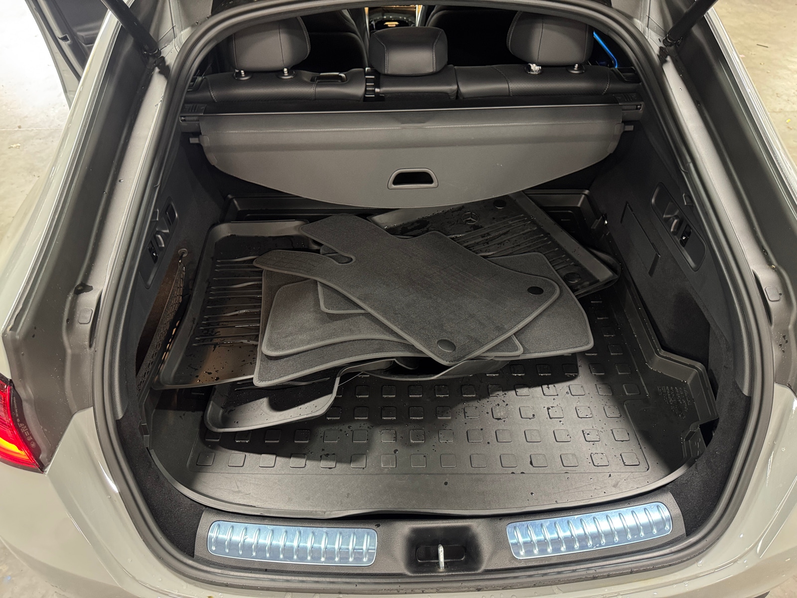 Thumbnail: 2025 Mercedes-Benz GLC - 6