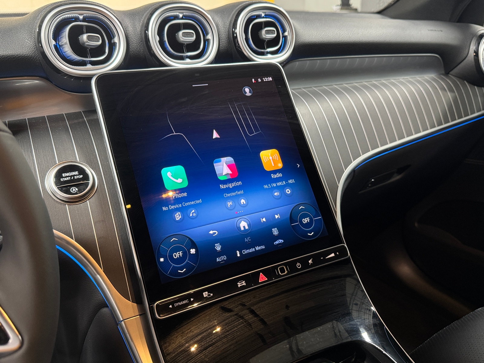 Thumbnail: 2025 Mercedes-Benz GLC - 3