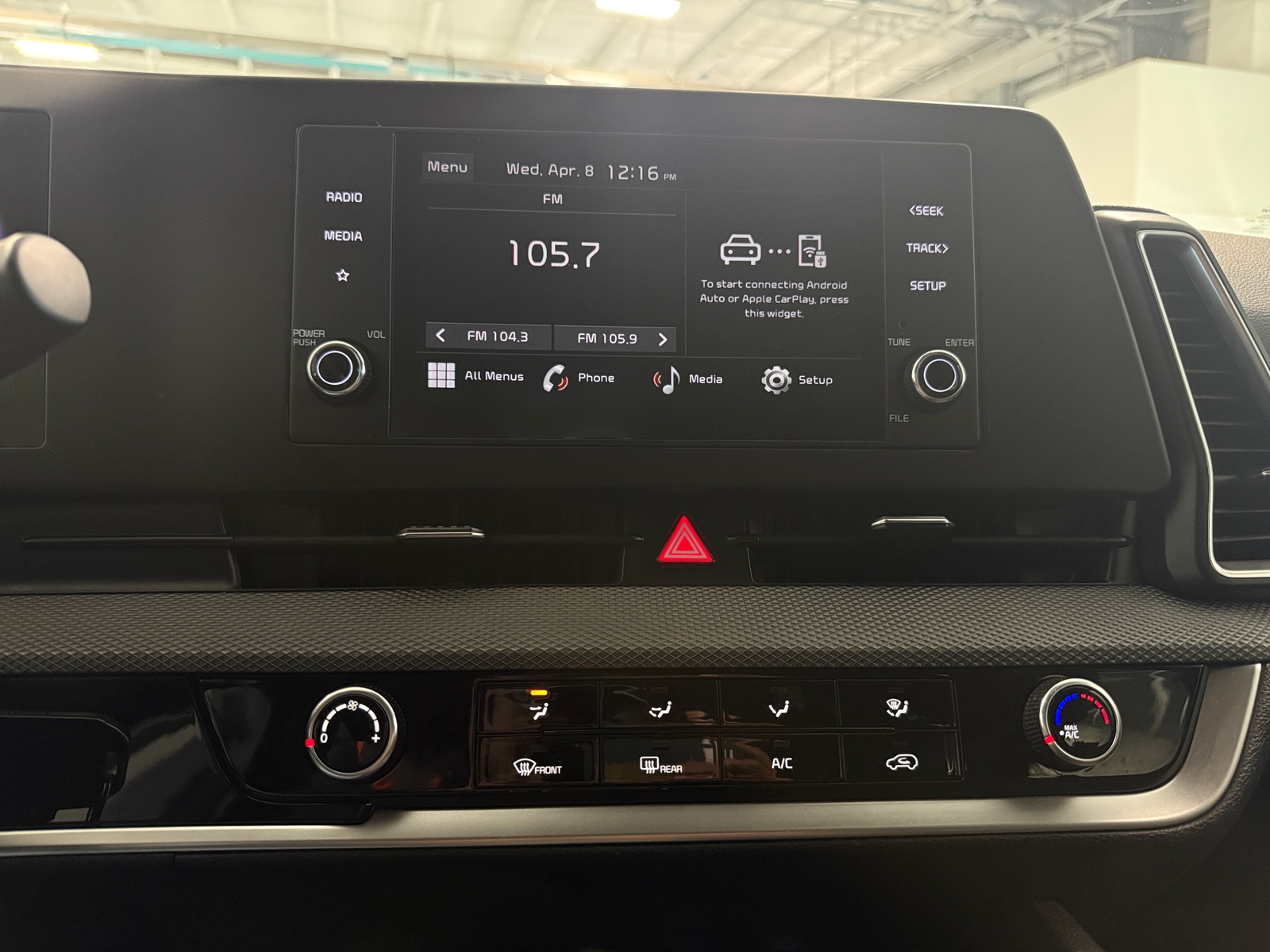 Thumbnail: 2025 Kia Sportage - 4